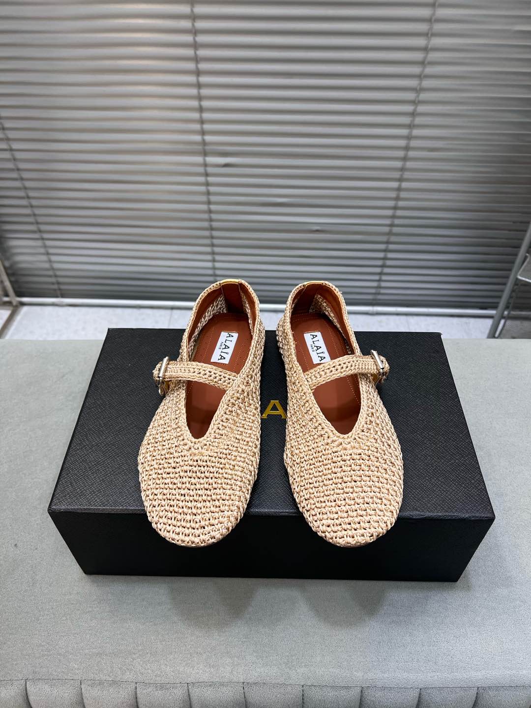 NO:231857,Alaia catwalk flat ballet shoes flat shoes!  Sweet and cool ballet style, a ballet shoes with super popular, romantic, charming, comfortable and versatile. Original custom knitted fabric, sheepskin lining, private molded rubber non-slip sole, size 35-41 (40/41 custom made without return or exchange), ballet shoes, alaia, sheepskin19860909Alaia 走秀款平底芭蕾鞋平底单鞋！ 甜酷芭蕾风,人气超高的一款芭蕾鞋,浪漫又迷人舒适百搭. 原版订制针织面料, 羊皮内里,私模橡胶防滑大底, 码数35-41（40/41定做不退换）,芭蕾舞鞋,alaia,sheepskin,Women's Shoes