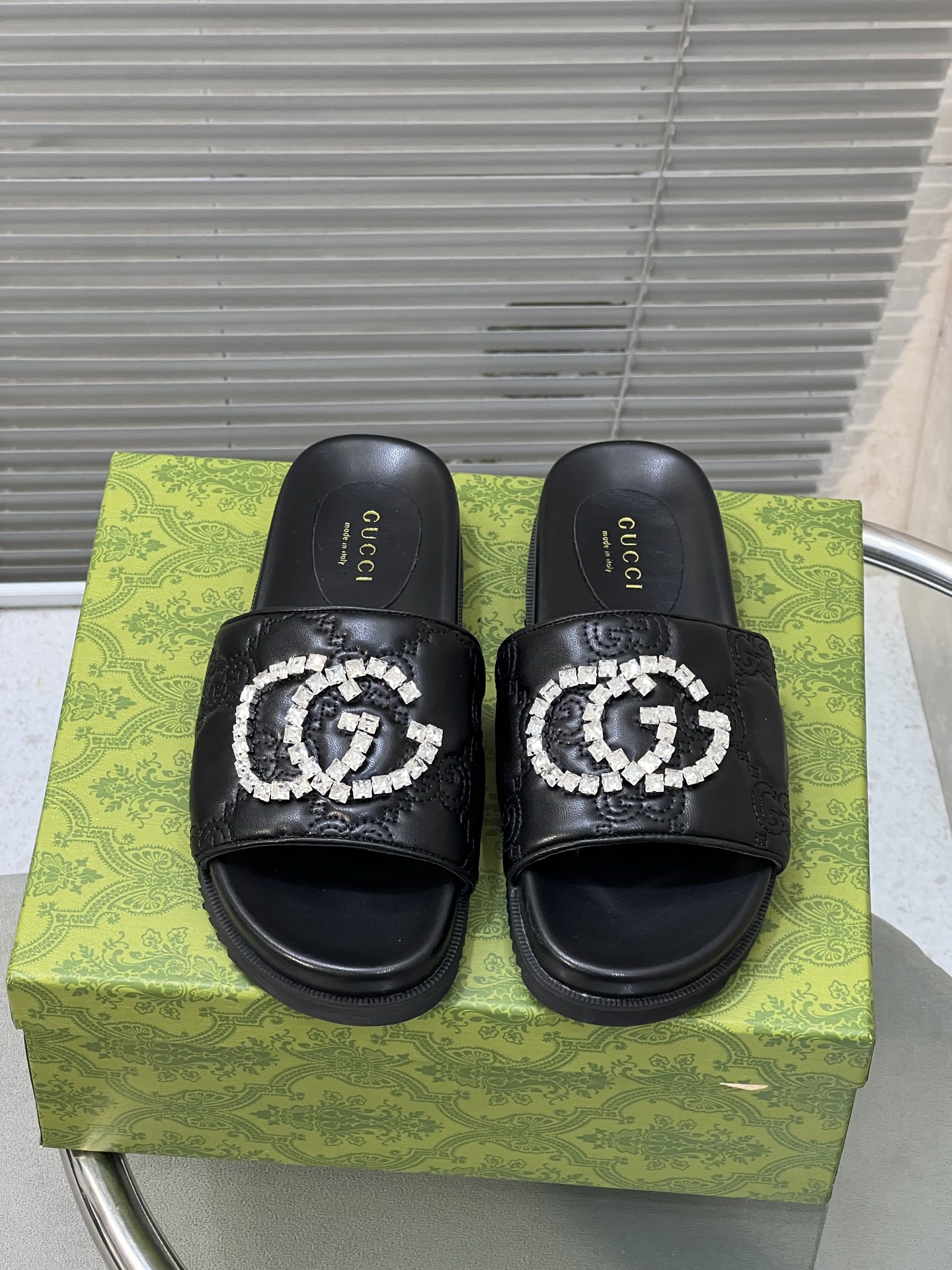 NO:231860,Gucci new double G rhinestone thick-soled slippers flip flops!  Fabric sheepskin inner water dyed sheepskin outsole original non-slip rubber sole size 35-40 (40 fixed), slippers, gucci, slippers, sheepskin19860909Gucci 新款双G水钻厚底拖鞋一字拖！ 面料羊皮 内里水染羊皮里 大底原版防滑橡胶底 尺码35-40（40定）,拖鞋,gucci,slippers,sheepskin,Women's Shoes