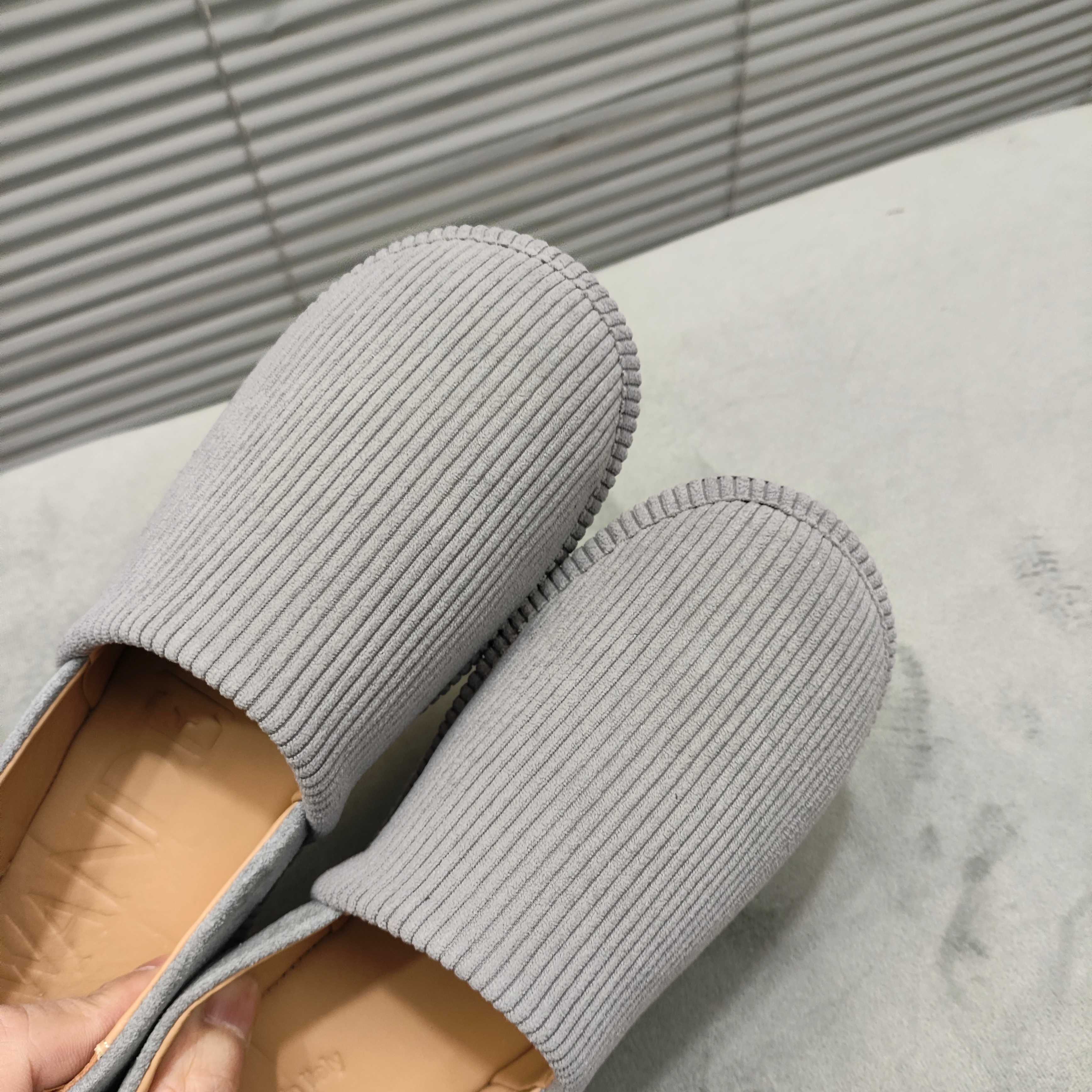 JW Anderson 2024 Spring/Summer Runway Loafers - Simple Twill Fabric 6 a1742369658766 4066