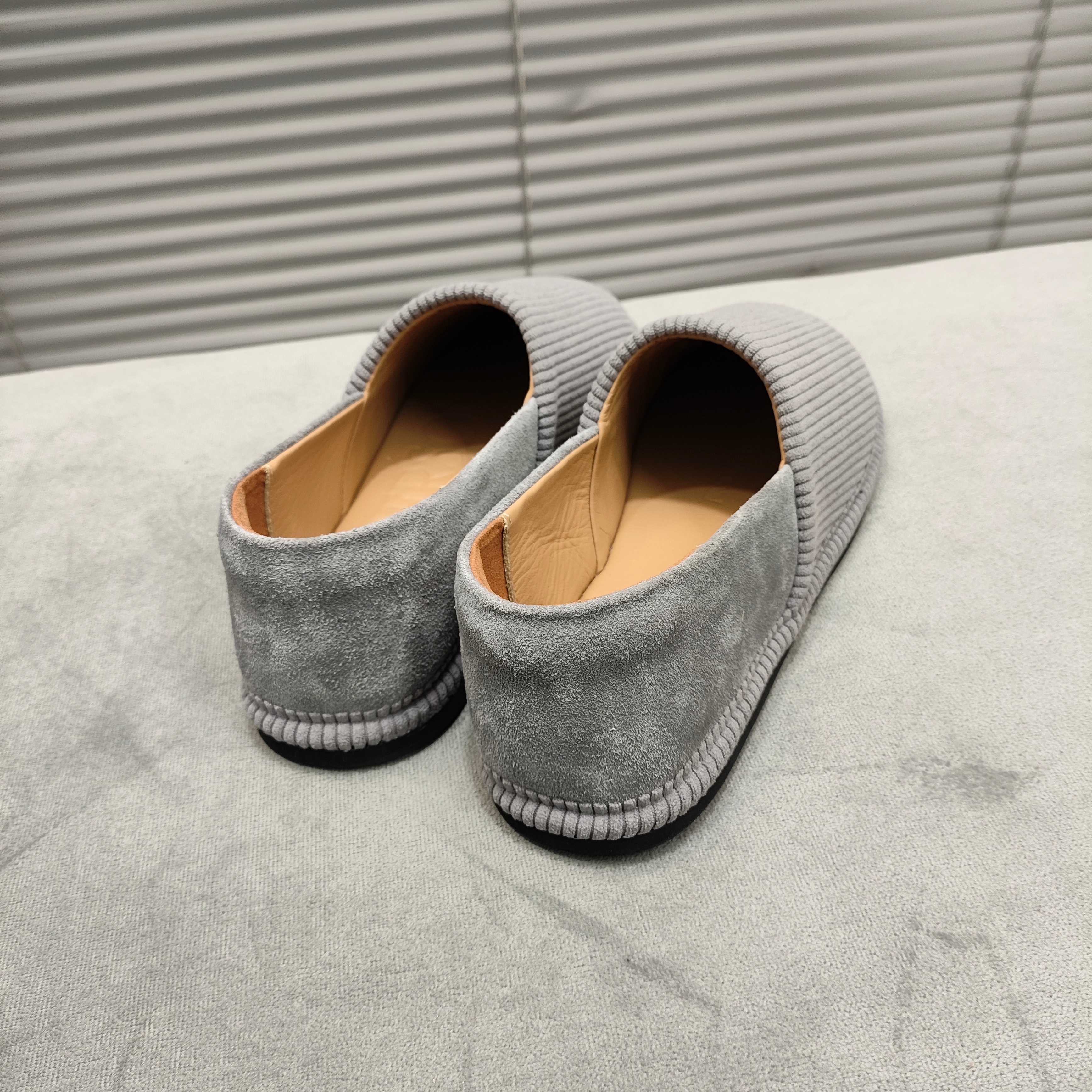 JW Anderson 2024 Spring/Summer Runway Loafers - Simple Twill Fabric 8 a1742369662088 3126