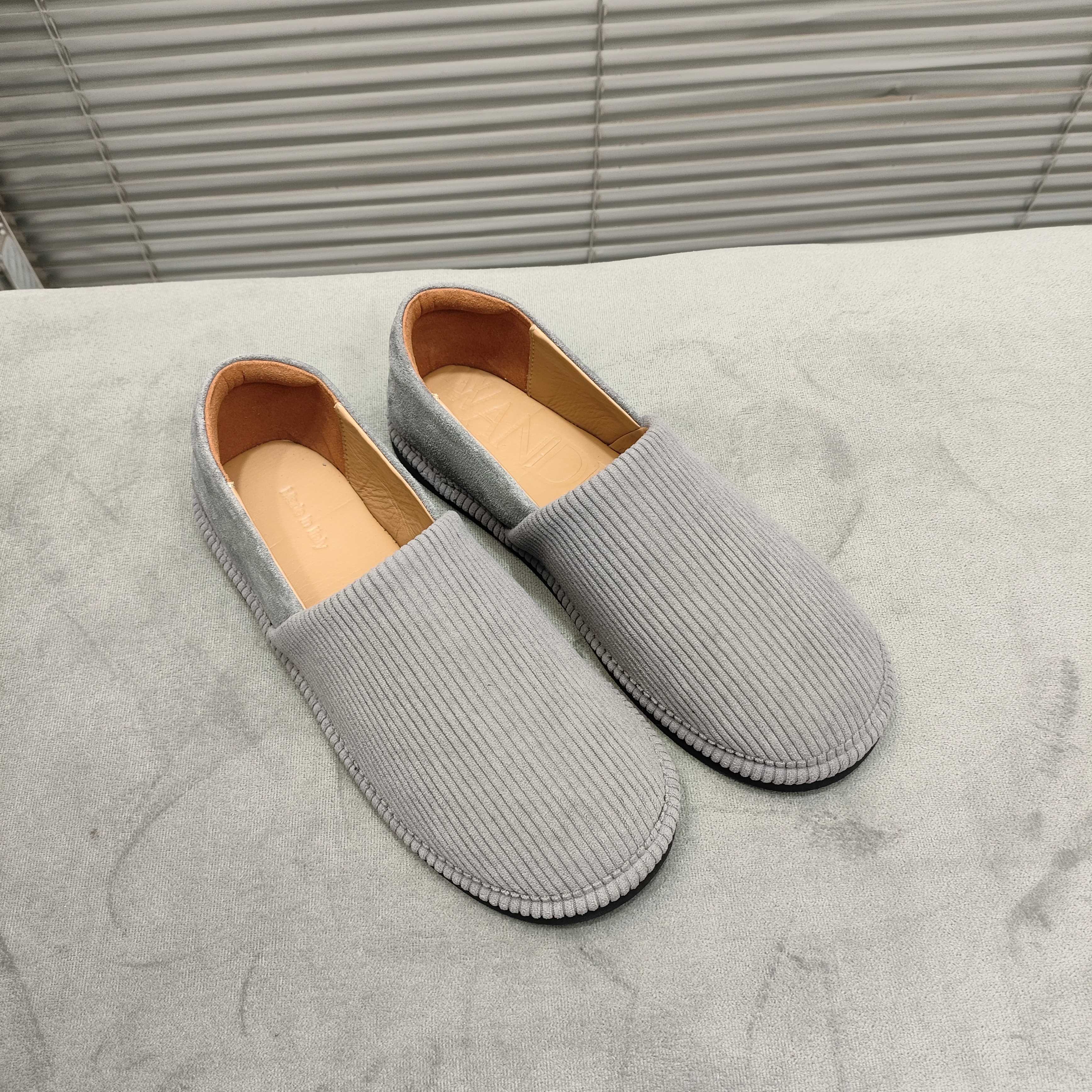 JW Anderson 2024 Spring/Summer Runway Loafers - Simple Twill Fabric 9 a1742369662088 7883