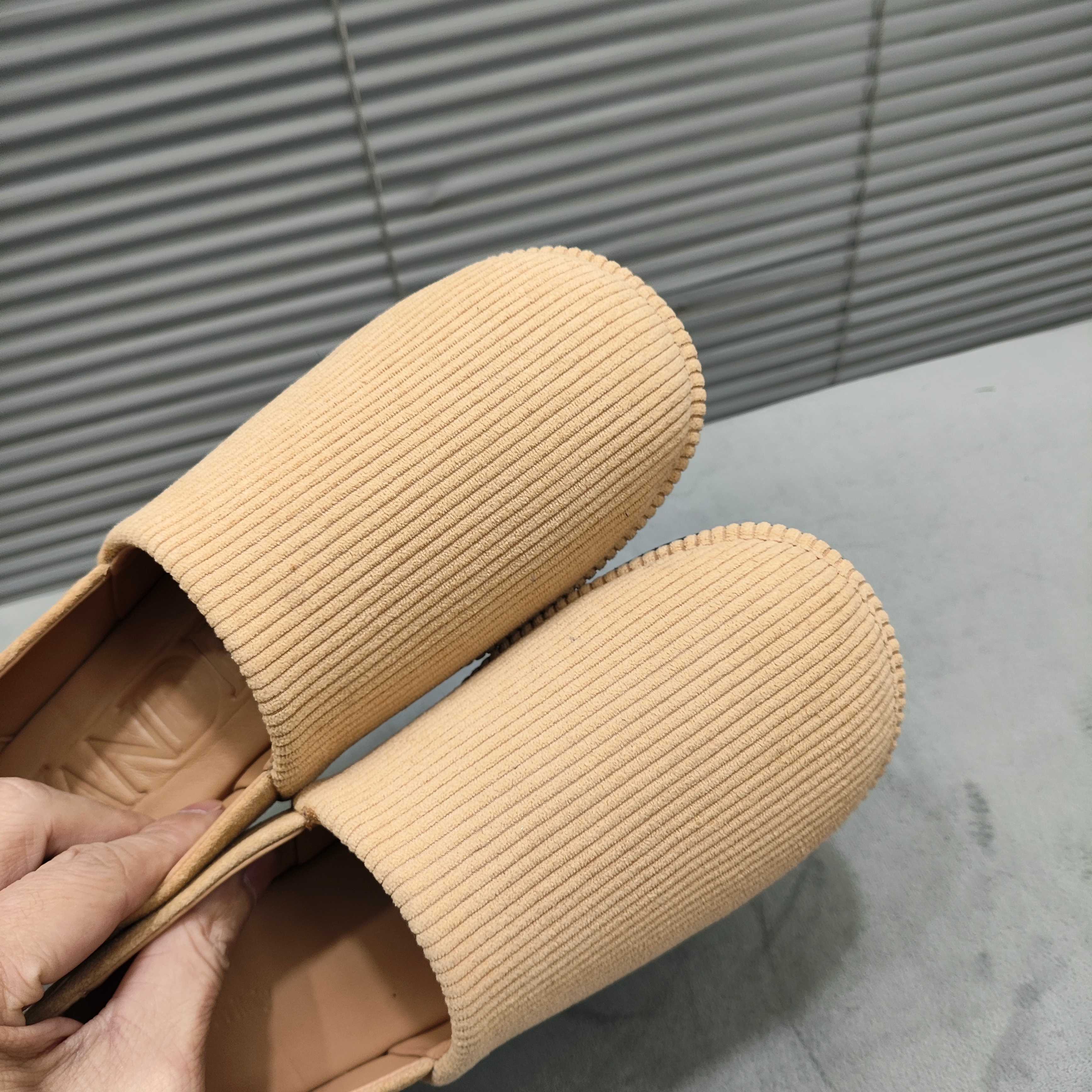 JW Anderson Women's Simple Twill Loafers Slip-Ons - Beige, Round Toe 8 a1742369794672 8523