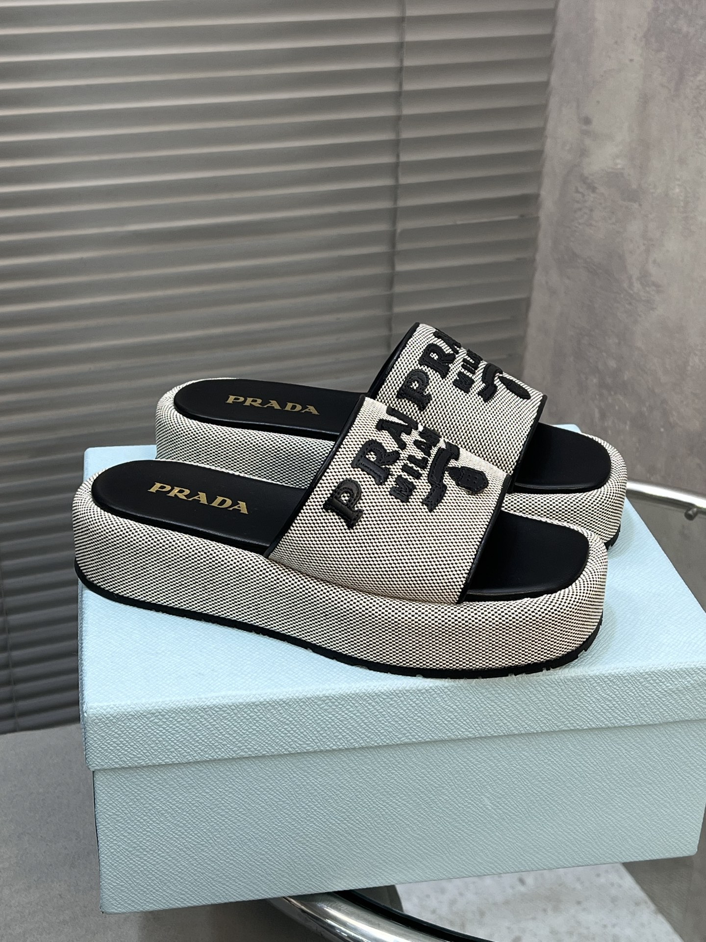 Prada Platform Slides - Comfortable & Stylish Women's Summer Sandals 4 i1745215748878 2524 0 1