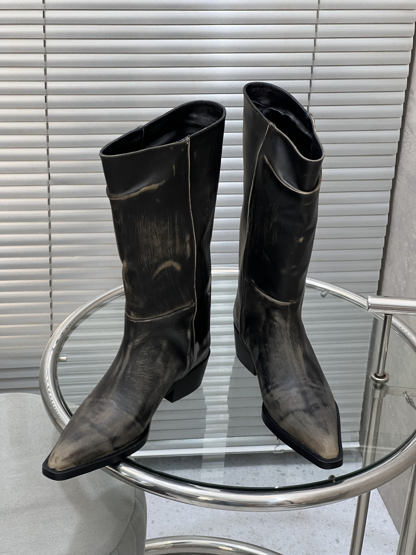 NO:543563,Khaite 25SS New pleated boots pointed toe knight boots Simple and versatile!  Imported cowhide on the upper, imported sheepskin inside, large sole, large heel height 5cm, size 35/41 (40/41 custom made, no return or replacement), boots, boots, cowhide, sheepskin19860909Khaite 25SS 新款褶皱长靴尖头骑士靴 简约百搭款！ 鞋面进口牛皮 内里进口羊皮 大底原版大 跟高5cm 码数35/41（40/41定做不退不换）,靴子,boots,cowhide,sheepskin,Women's Shoes