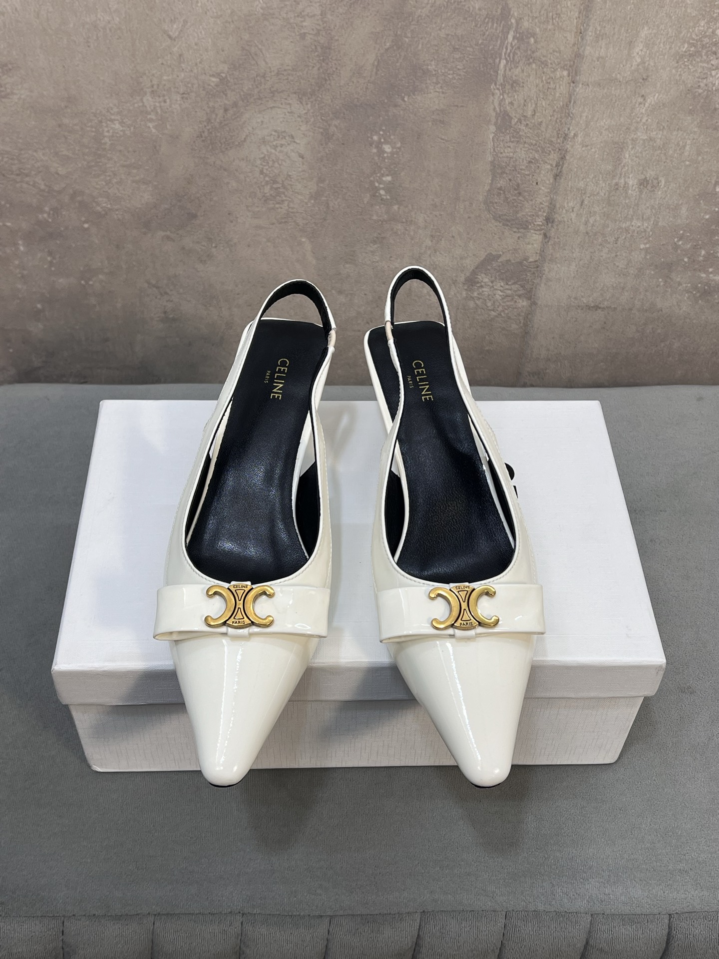 Женские мюли Céline с заостренным носком