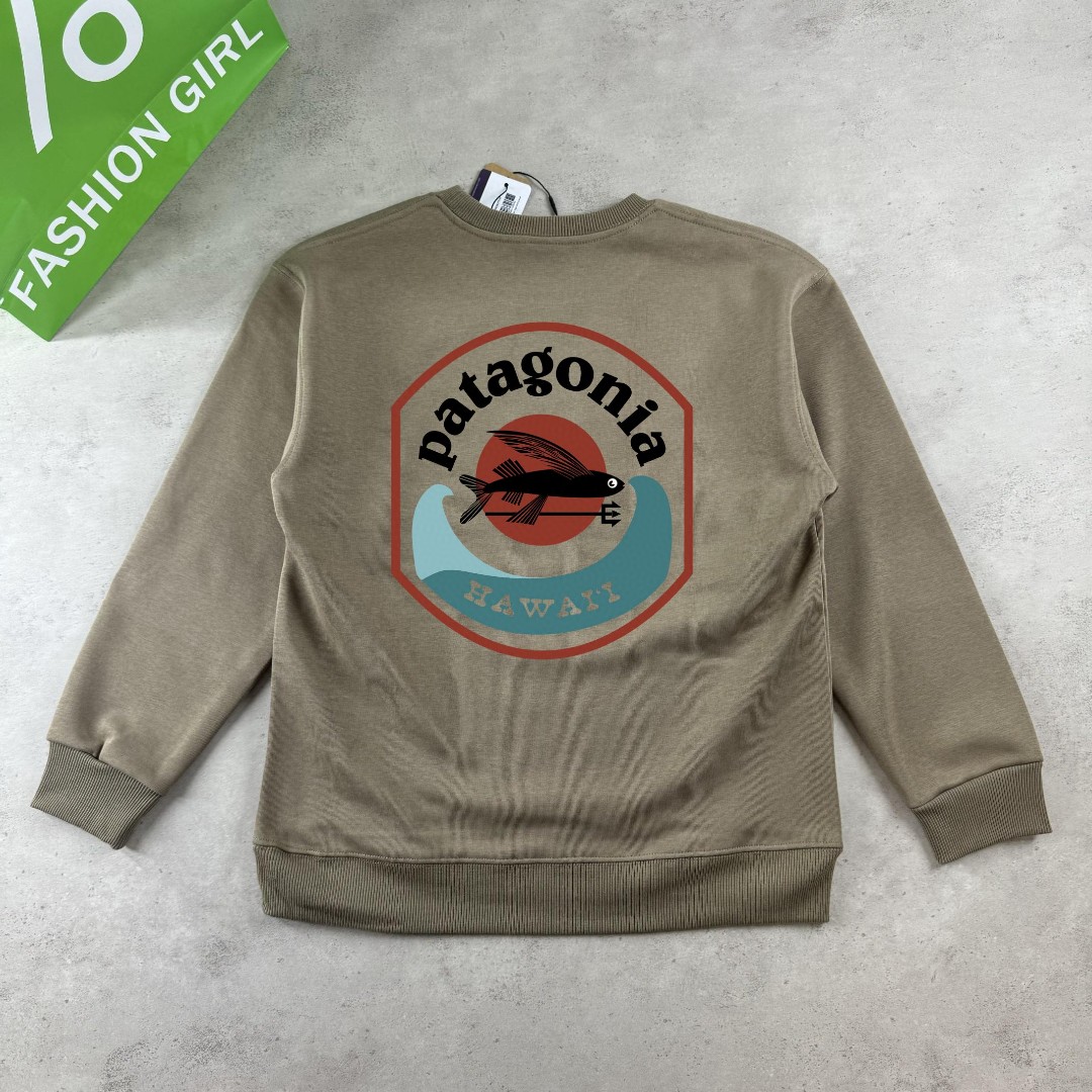 💰75
【Patagonia巴塔哥尼亚 飞鱼限定情侣款圆领加绒卫衣】
如今热销的顶级流量款!正适秋季穿搭,亲肤透气不起球,时尚又个性,超级洋气的一款,强烈推荐单品,宽松版型休闲舒适不挑人,日常都很实穿时髦百搭~秋季穿刚好而且怎么穿都立体的螺纹拼接,拼接版型很正!男女同款
颜色:黑色、白色 咖啡色 深灰色
尺码 :M L XL 2XL 3XL
衣长 肩宽 胸围 袖长
M 65 50 104 54
L 67 52 108 55
XL 69 53 114 56
2XL 71 55 116 57
3XL 73 56 120 58
(手工测量,误差2cm)