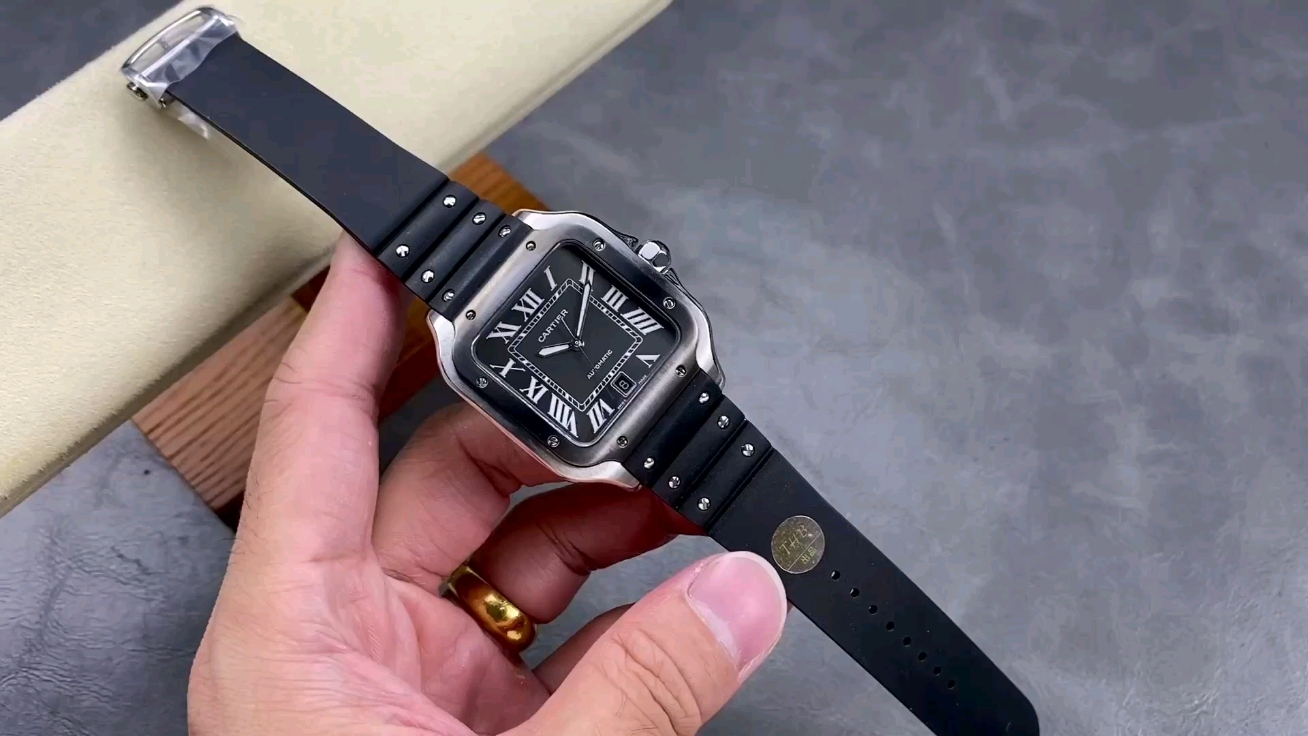 Cartier 全新THB 山度士胶带款 开模2023最新卡地亚 山度士