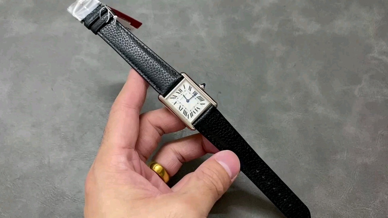 Cartier F1厂卡地亚TANK MUST de Cartier全系列倾情打造 中号33 7*25