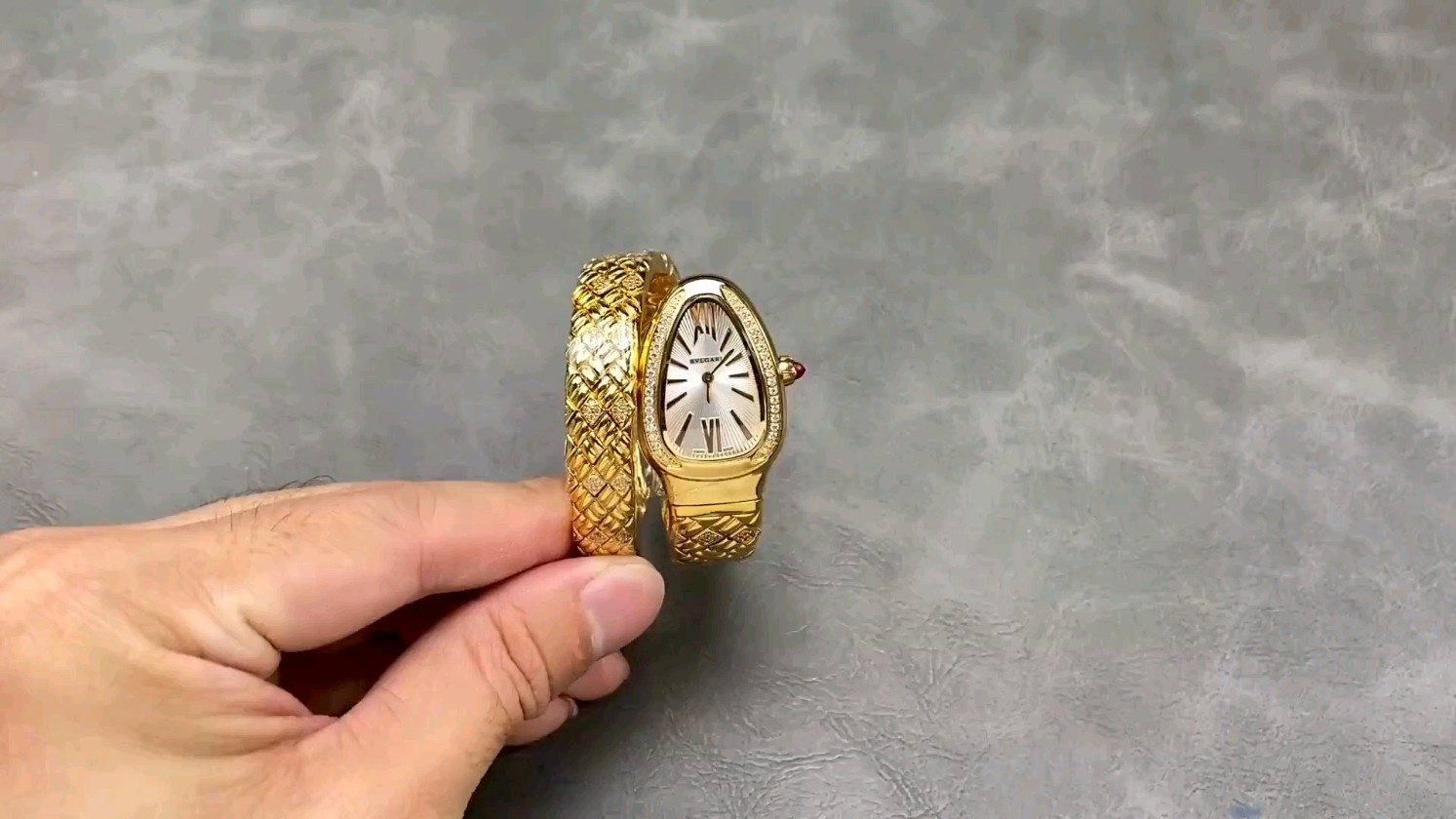 Bvlgari Serpenti Spiga Watch, 23*34mm, Swiss Quartz, Gold Plated, Artisanal Craft