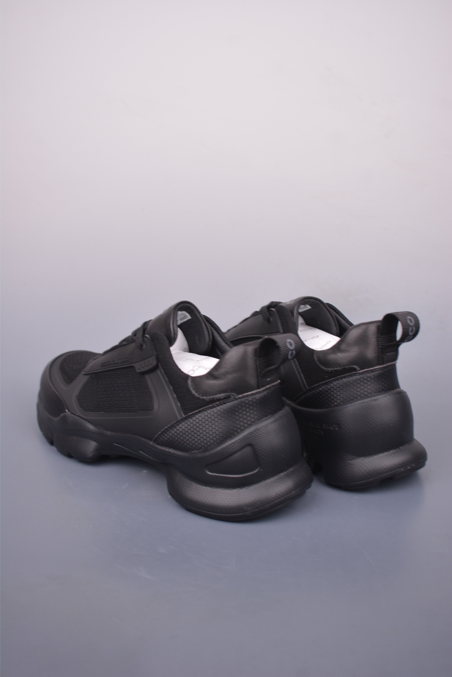 终端供货 ECCO爱步老爹鞋男士夏季新款 飞织网面百搭潮流户外运动鞋  825864黑