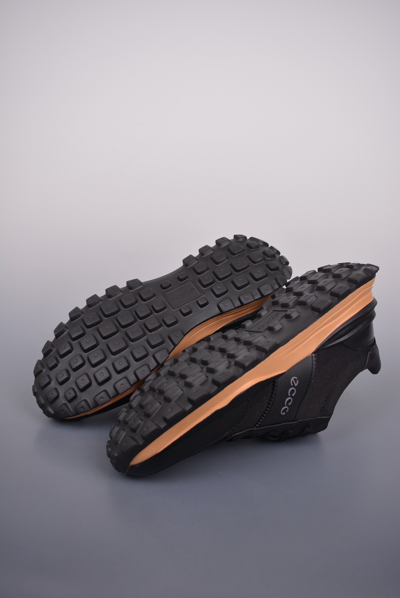 终端供货 Ecco爱步男鞋百搭运动鞋男款 四季款阿甘鞋休闲华夫鞋复古跑鞋 756558黑-Chinese UA Cheap High Quatity Brand Clothes Bags handbags Sneakers wholesale wholesaler seller from China Factory suppliers Fashion Clothing Shoes best Quality Beautiful Price 终端供货 Ecco爱步男鞋百搭运动鞋男款 四季款阿甘鞋休闲华夫鞋复古跑鞋 756558黑