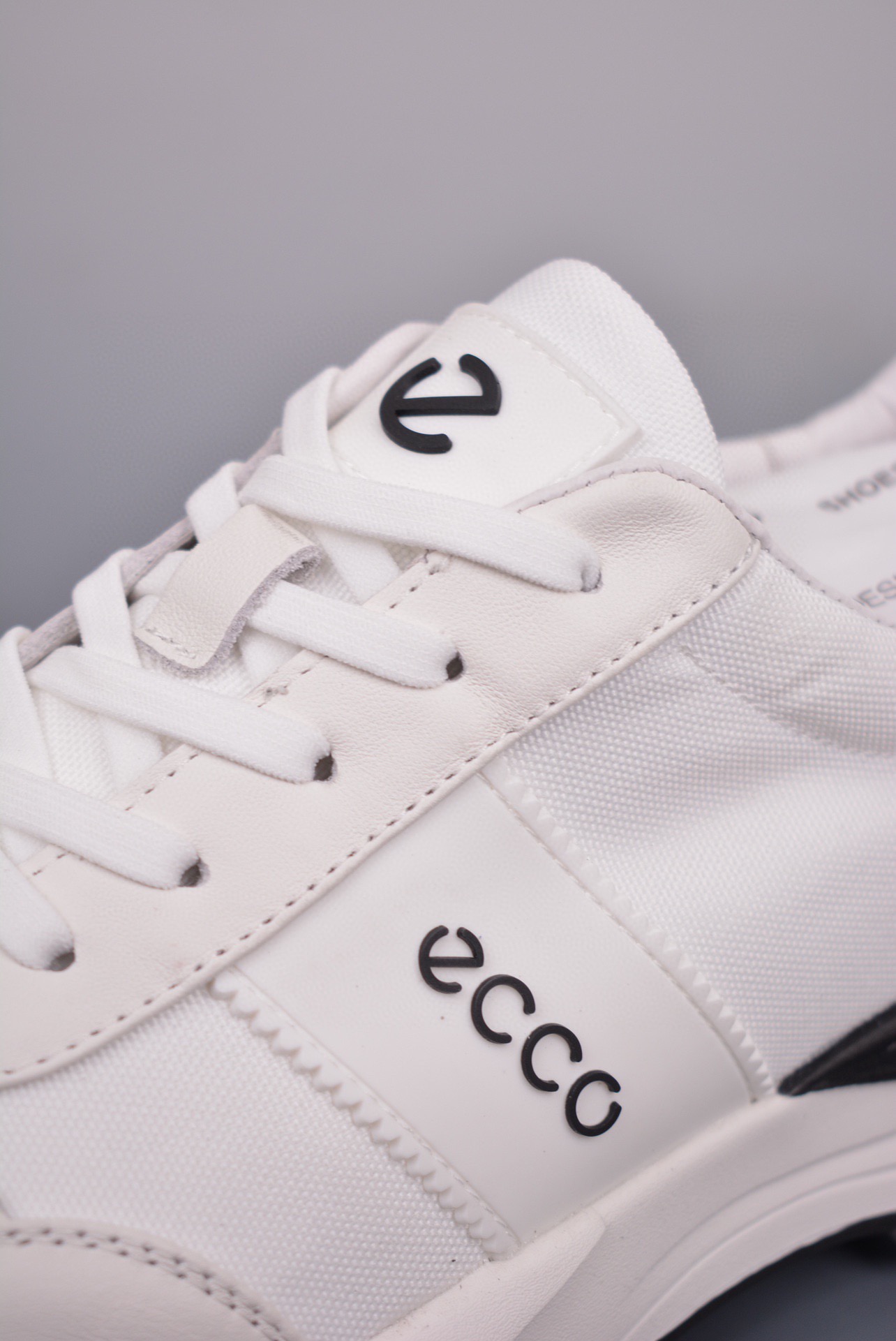 终端供货 Ecco爱步男鞋百搭运动鞋男款 四季款阿甘鞋休闲华夫鞋复古跑鞋 756558白-Chinese UA Cheap High Quatity Brand Clothes Bags handbags Sneakers wholesale wholesaler seller from China Factory suppliers Fashion Clothing Shoes best Quality Beautiful Price 终端供货 Ecco爱步男鞋百搭运动鞋男款 四季款阿甘鞋休闲华夫鞋复古跑鞋 756558白