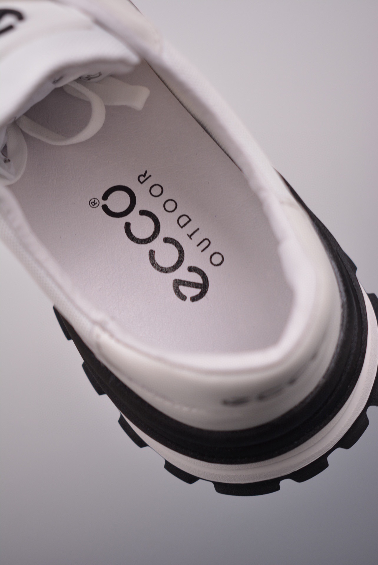 终端供货 Ecco爱步男鞋百搭运动鞋男款 四季款阿甘鞋休闲华夫鞋复古跑鞋 756558白-Chinese UA Cheap High Quatity Brand Clothes Bags handbags Sneakers wholesale wholesaler seller from China Factory suppliers Fashion Clothing Shoes best Quality Beautiful Price 终端供货 Ecco爱步男鞋百搭运动鞋男款 四季款阿甘鞋休闲华夫鞋复古跑鞋 756558白