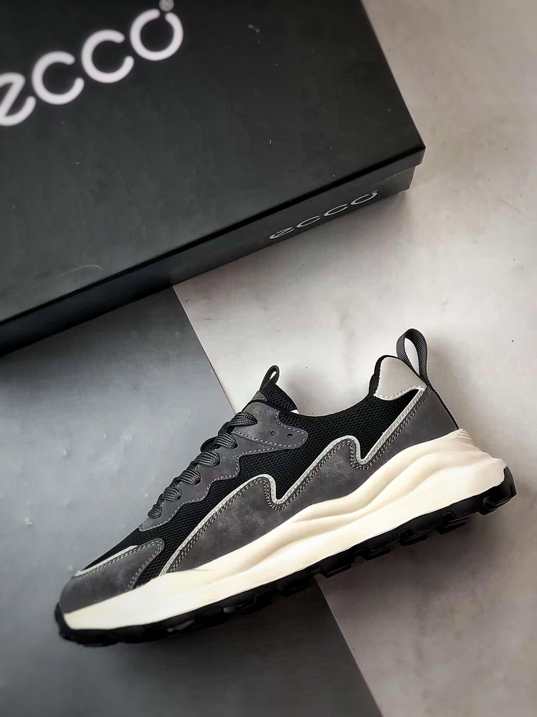 终端供货 ECCO爱步男士运动休闲鞋厚底阿甘鞋复古跑步鞋华夫鞋