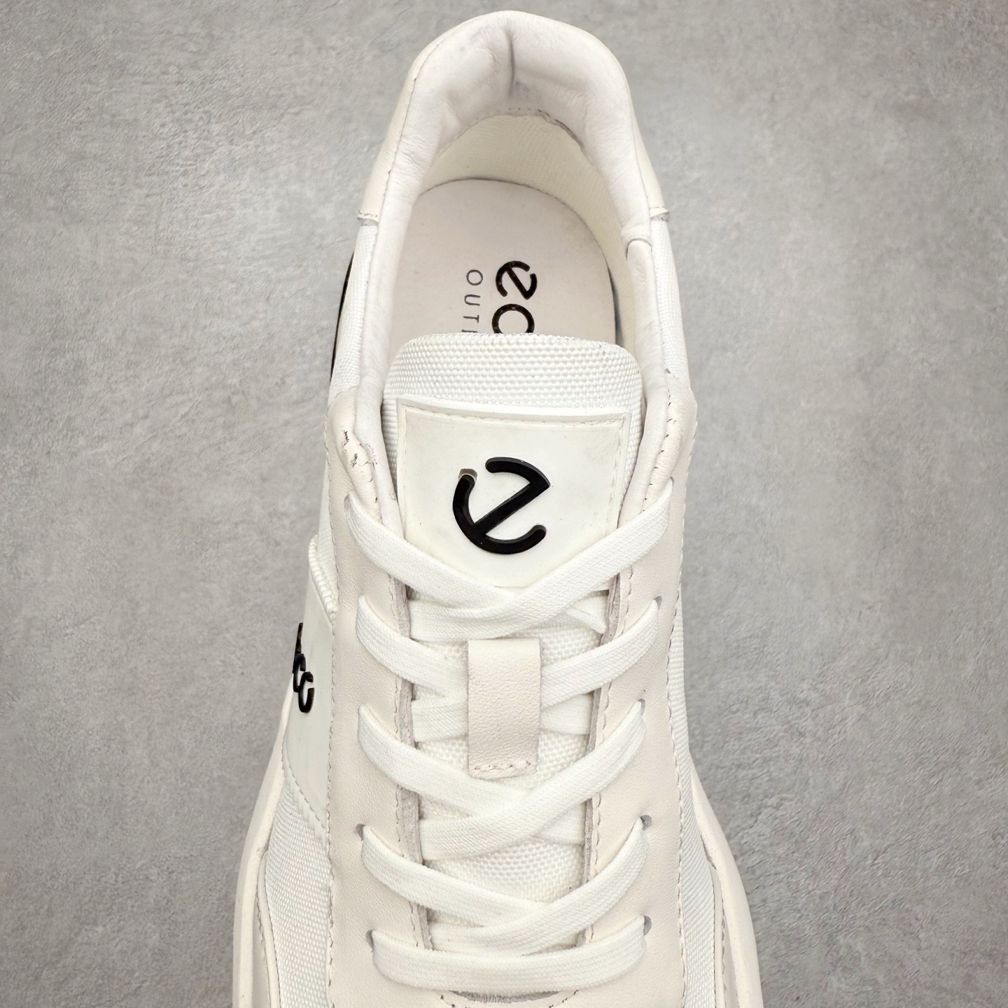 300 756558白 Ecco爱步男鞋百搭运动鞋男款 四季款阿甘鞋休闲华夫鞋复古跑鞋