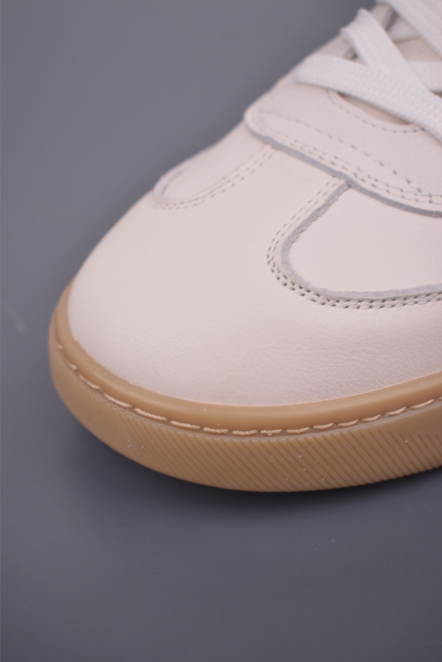 300 ECCO爱步休闲鞋秋 25年新款时尚德训鞋 经典百搭板鞋632521白-Chinese UA Cheap High Quatity Brand Clothes Bags handbags Sneakers wholesale wholesaler seller from China Factory suppliers Fashion Clothing Shoes best Quality Beautiful Price 300 ECCO爱步休闲鞋秋 25年新款时尚德训鞋 经典百搭板鞋632521白