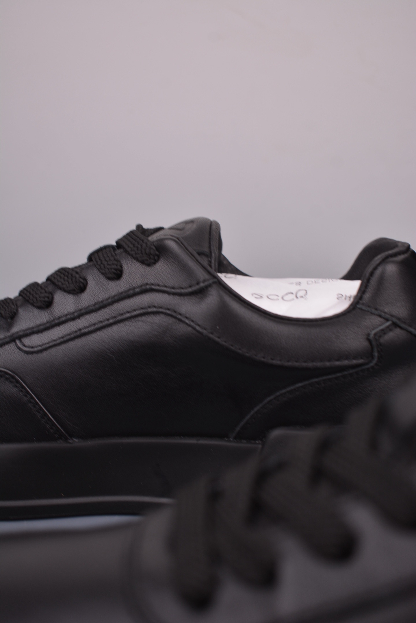 300 ECCO爱步休闲鞋男 25年新款真皮系带舒适板鞋 635335黑-Chinese UA Cheap High Quatity Brand Clothes Bags handbags Sneakers wholesale wholesaler seller from China Factory suppliers Fashion Clothing Shoes best Quality Beautiful Price 300 ECCO爱步休闲鞋男 25年新款真皮系带舒适板鞋 635335黑