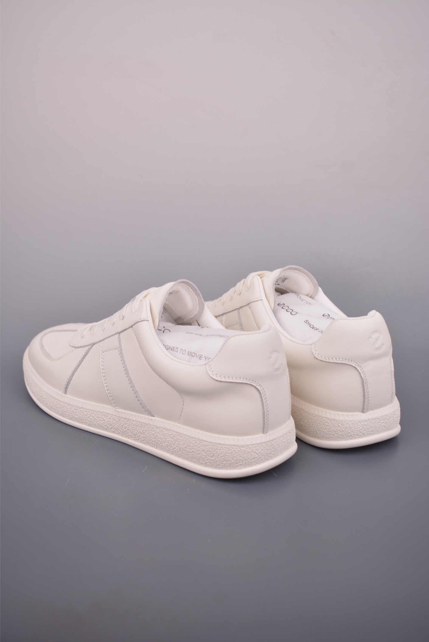 300 ECCO爱步男鞋德训鞋秋 经典时尚百搭舒适小白鞋男 635398白-Chinese UA Cheap High Quatity Brand Clothes Bags handbags Sneakers wholesale wholesaler seller from China Factory suppliers Fashion Clothing Shoes best Quality Beautiful Price 300 ECCO爱步男鞋德训鞋秋 经典时尚百搭舒适小白鞋男 635398白