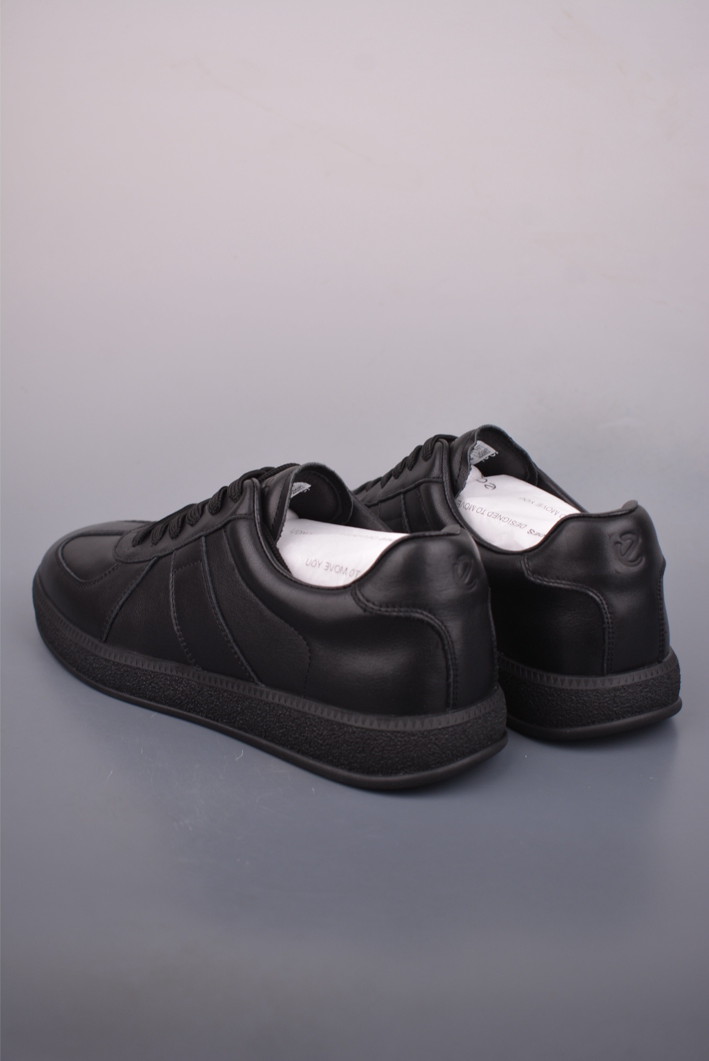 300 ECCO爱步男鞋德训鞋秋 经典时尚百搭舒适小白鞋男 635398黑-Chinese UA Cheap High Quatity Brand Clothes Bags handbags Sneakers wholesale wholesaler seller from China Factory suppliers Fashion Clothing Shoes best Quality Beautiful Price 300 ECCO爱步男鞋德训鞋秋 经典时尚百搭舒适小白鞋男 635398黑