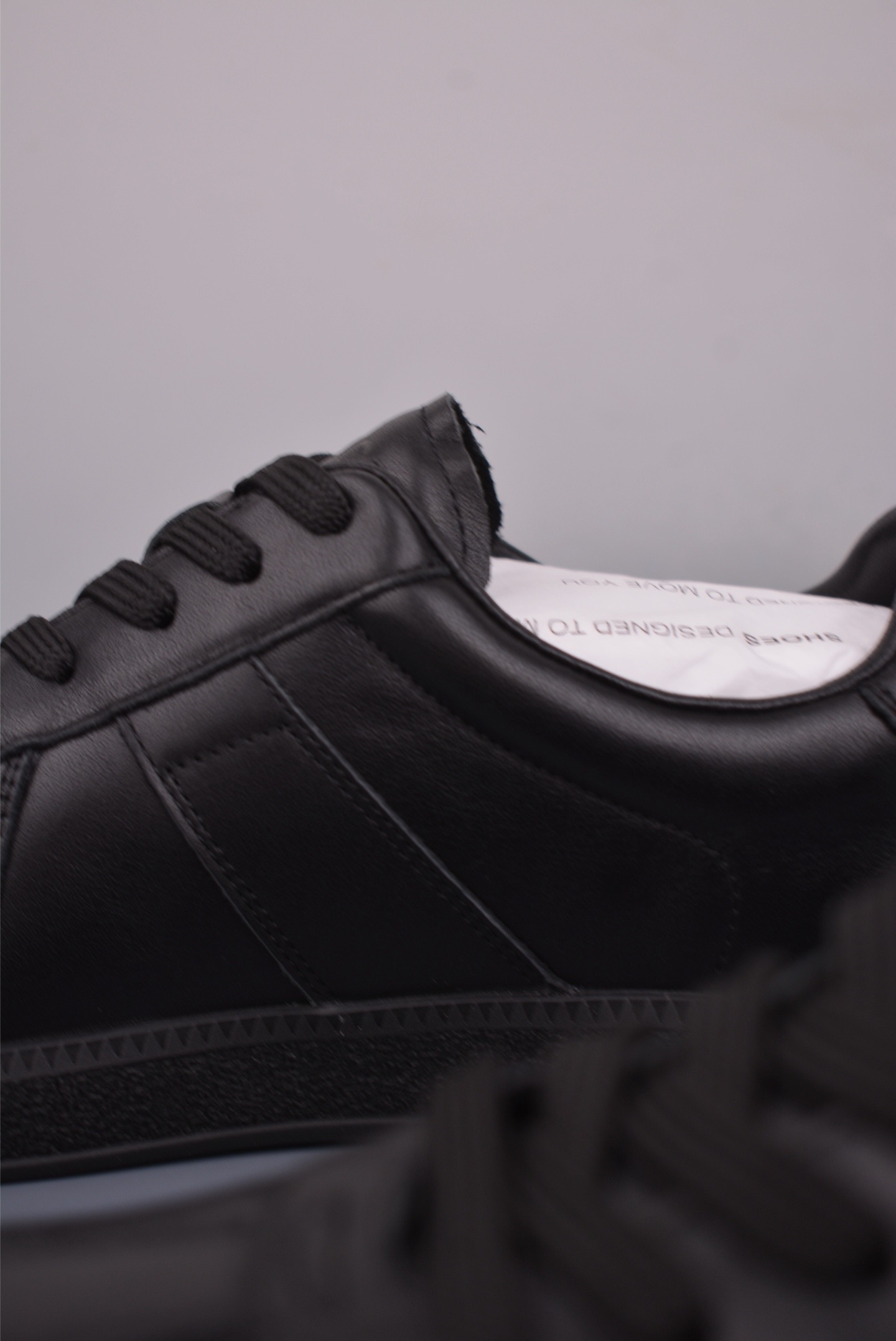 300 ECCO爱步男鞋德训鞋秋 经典时尚百搭舒适小白鞋男 635398黑-Chinese UA Cheap High Quatity Brand Clothes Bags handbags Sneakers wholesale wholesaler seller from China Factory suppliers Fashion Clothing Shoes best Quality Beautiful Price 300 ECCO爱步男鞋德训鞋秋 经典时尚百搭舒适小白鞋男 635398黑