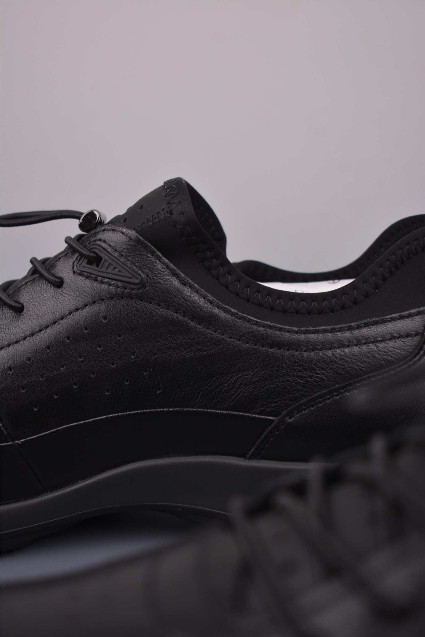 300 Ecco爱步运动鞋男鞋 BIOM2025 透气健步鞋 防滑跑步鞋 516108黑