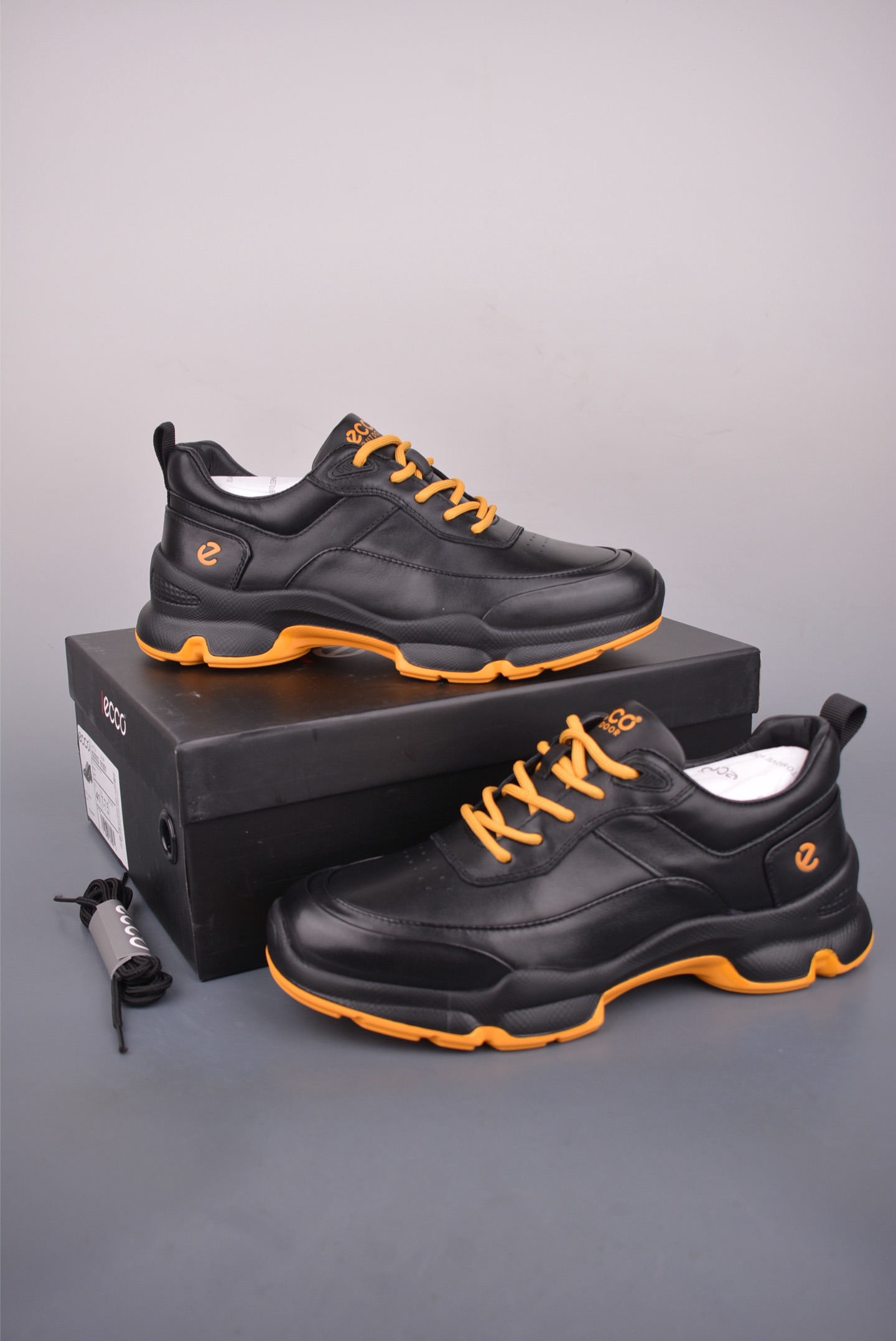 300 ECCO爱步运动鞋男 秋季双色拼接透气舒适跑步鞋825922黑-Chinese UA Cheap High Quatity Brand Clothes Bags handbags Sneakers wholesale wholesaler seller from China Factory suppliers Fashion Clothing Shoes best Quality Beautiful Price 300 ECCO爱步运动鞋男 秋季双色拼接透气舒适跑步鞋825922黑