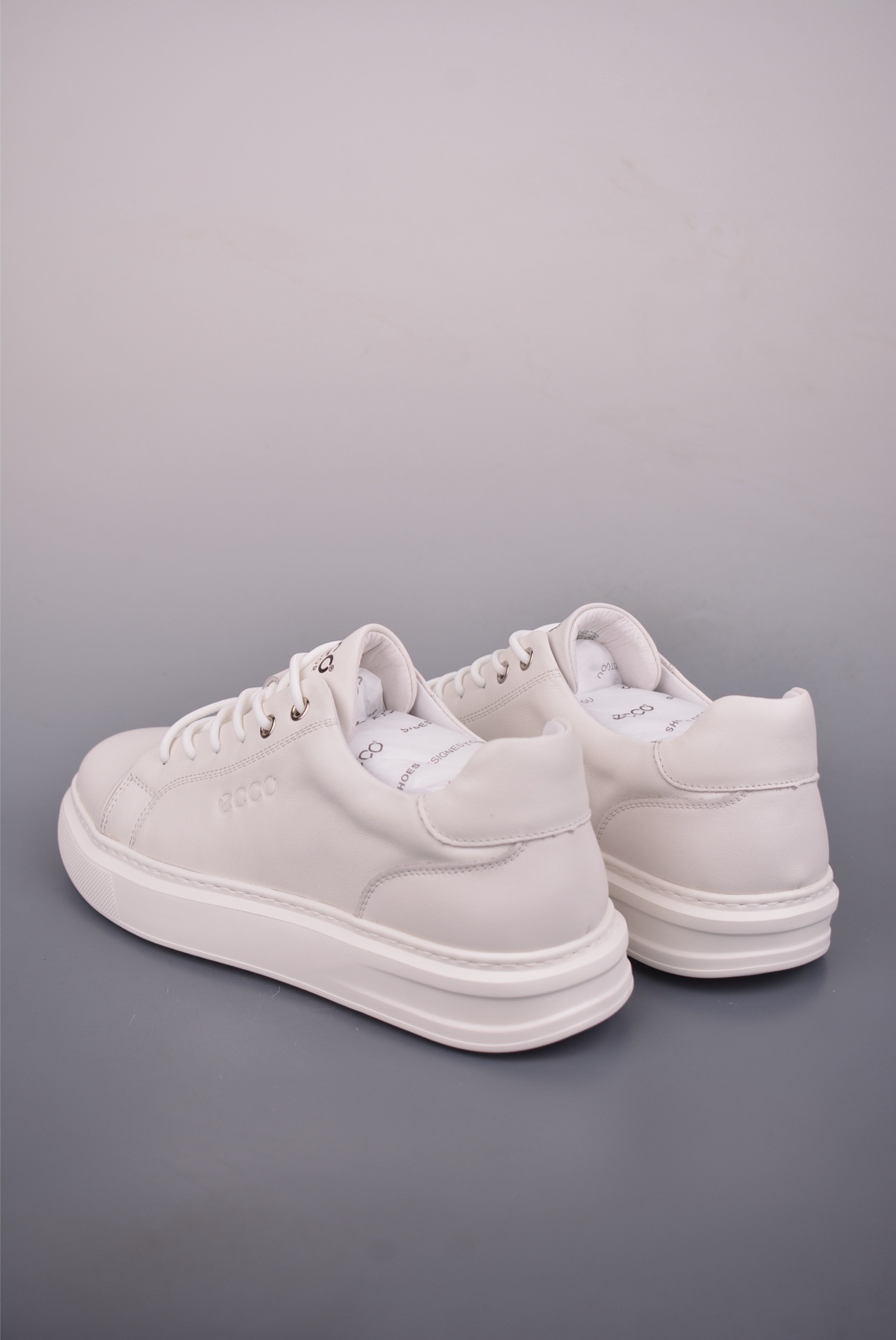 300 Ecco爱步休闲鞋子男鞋 透气防水百搭休闲板鞋 柔酷7号系列经典小白鞋 470364白-Chinese UA Cheap High Quatity Brand Clothes Bags handbags Sneakers wholesale wholesaler seller from China Factory suppliers Fashion Clothing Shoes best Quality Beautiful Price 300 Ecco爱步休闲鞋子男鞋 透气防水百搭休闲板鞋 柔酷7号系列经典小白鞋 470364白