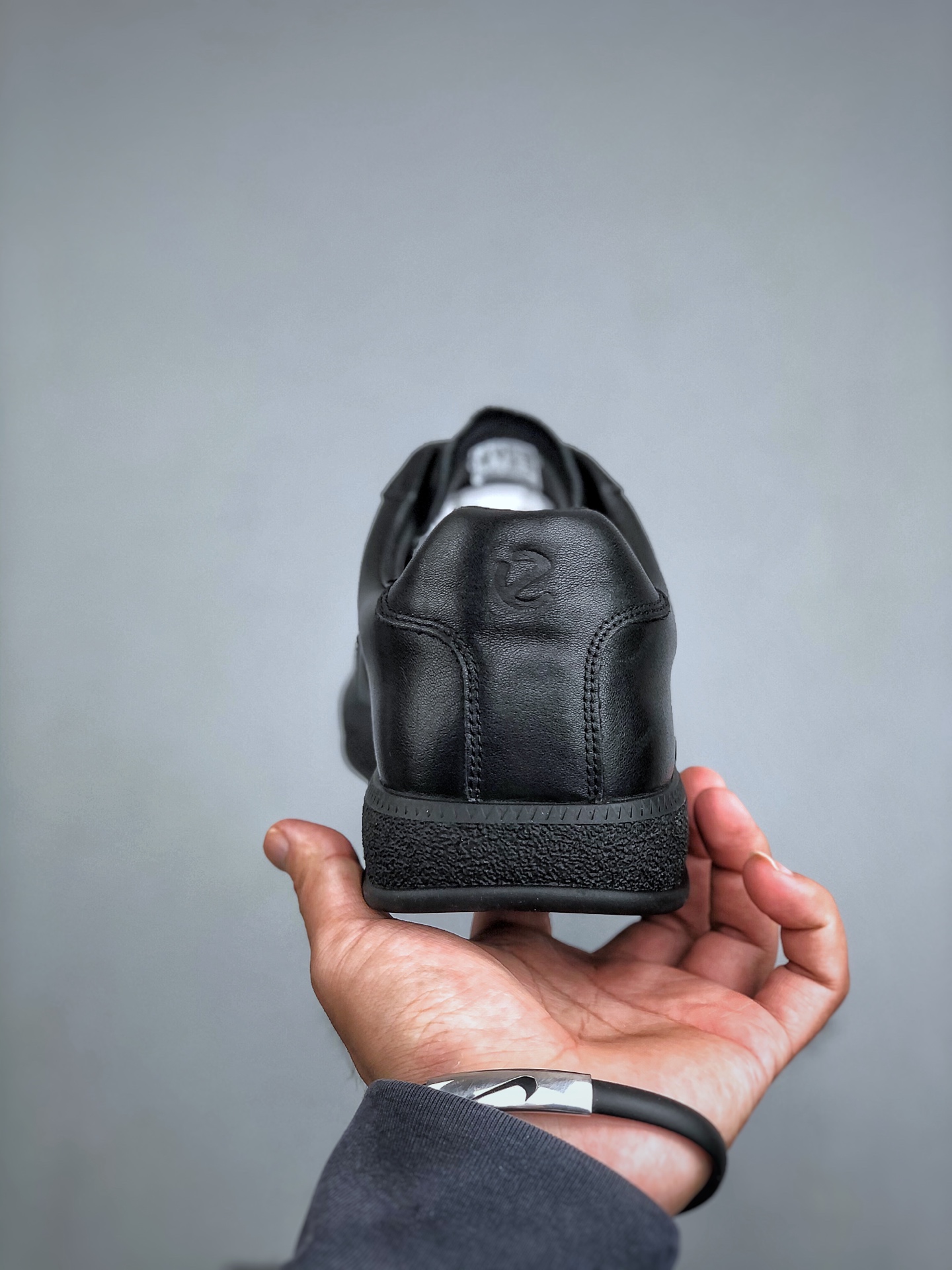 300 ECCO爱步男鞋德训鞋秋 经典时尚百搭舒适小白鞋男635398黑-Chinese UA Cheap High Quatity Brand Clothes Bags handbags Sneakers wholesale wholesaler seller from China Factory suppliers Fashion Clothing Shoes best Quality Beautiful Price 300 ECCO爱步男鞋德训鞋秋 经典时尚百搭舒适小白鞋男635398黑