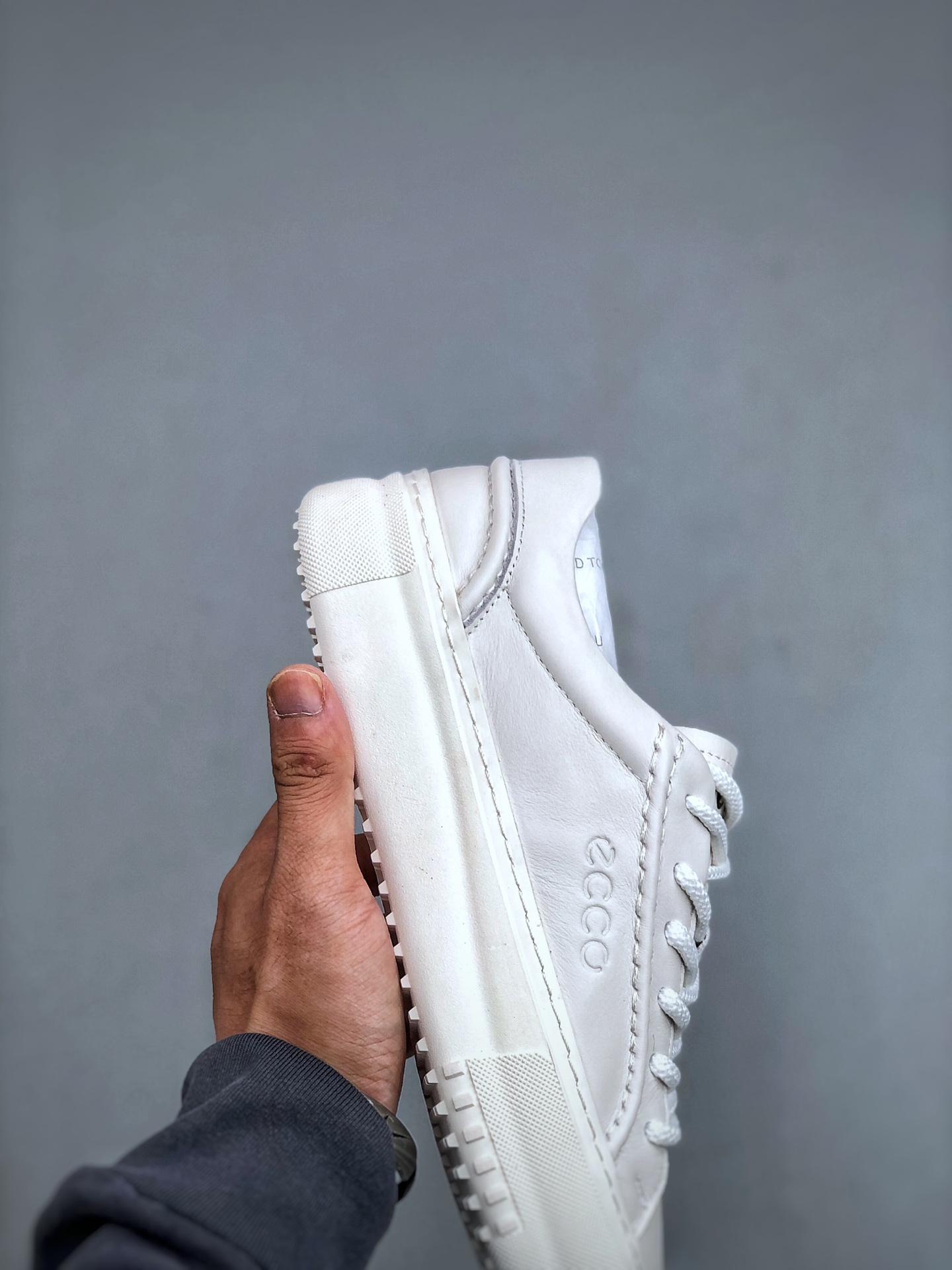 300 ECCO爱步男士休闲小白鞋 简单耐看清爽版型 百搭休闲板鞋 503198白-Chinese UA Cheap High Quatity Brand Clothes Bags handbags Sneakers wholesale wholesaler seller from China Factory suppliers Fashion Clothing Shoes best Quality Beautiful Price 300 ECCO爱步男士休闲小白鞋 简单耐看清爽版型 百搭休闲板鞋 503198白