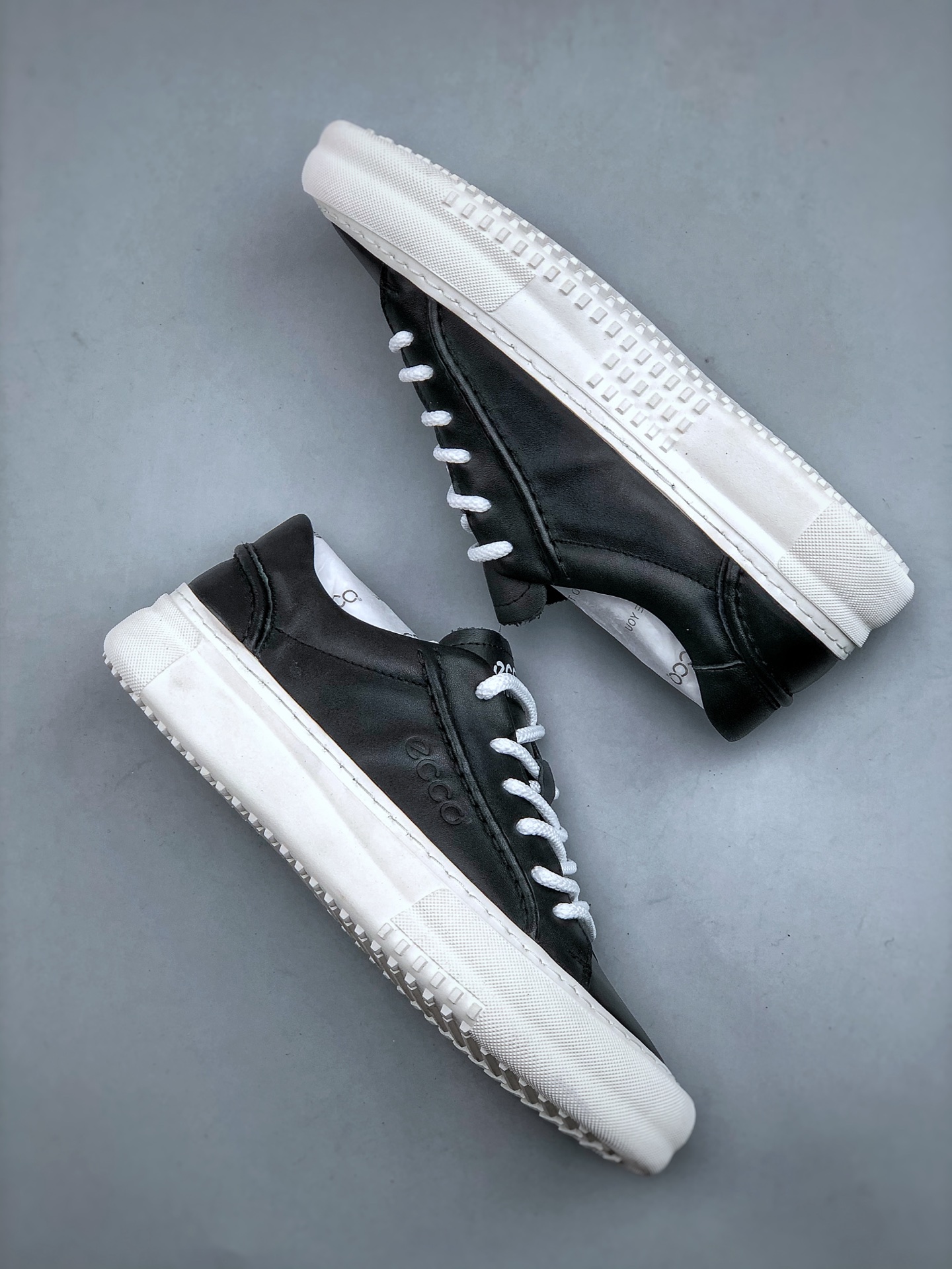 300 ECCO爱步男士休闲小白鞋 简单耐看清爽版型 百搭休闲板鞋 503198黑-Chinese UA Cheap High Quatity Brand Clothes Bags handbags Sneakers wholesale wholesaler seller from China Factory suppliers Fashion Clothing Shoes best Quality Beautiful Price 300 ECCO爱步男士休闲小白鞋 简单耐看清爽版型 百搭休闲板鞋 503198黑