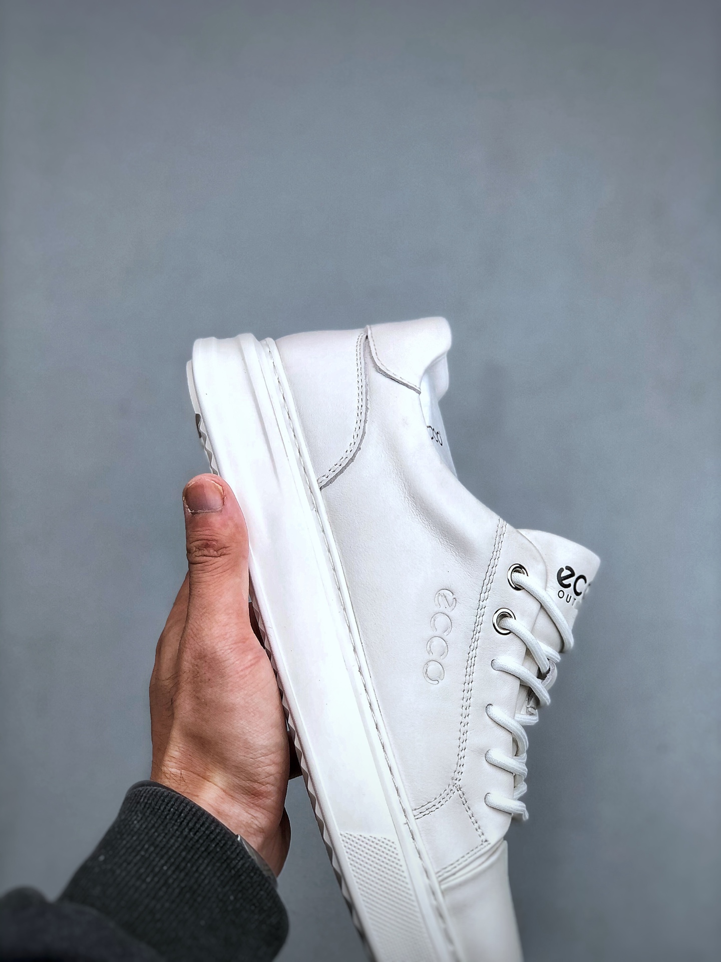 300 Ecco爱步休闲鞋子男鞋 透气防水百搭休闲板鞋 柔酷7号系列经典小白鞋 470364白