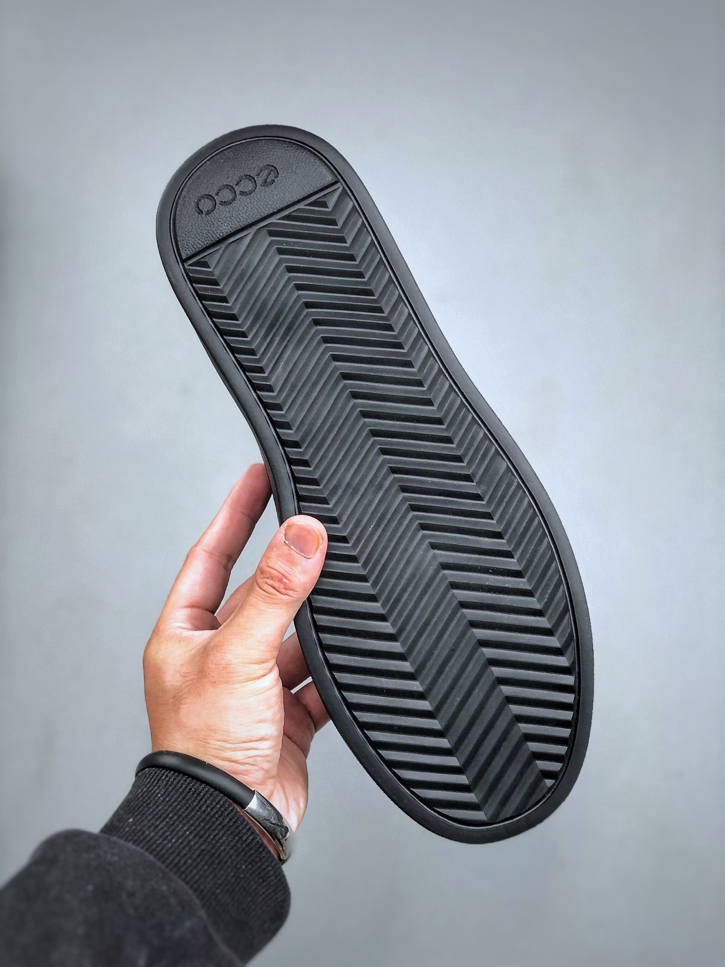 300 Ecco爱步休闲鞋子男鞋 透气防水百搭休闲板鞋 柔酷7号系列经典小白鞋 470364黑