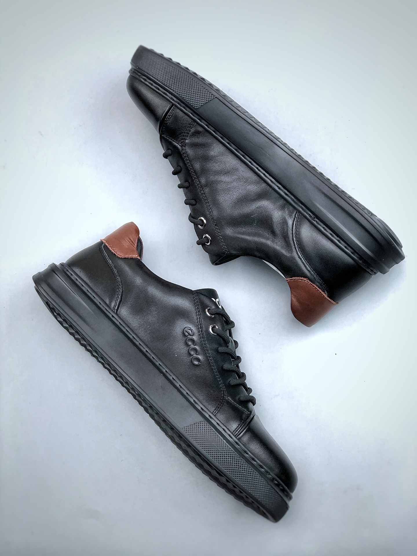 300 Ecco爱步休闲鞋子男鞋 透气防水百搭休闲板鞋 柔酷7号系列经典小白鞋 470364黑