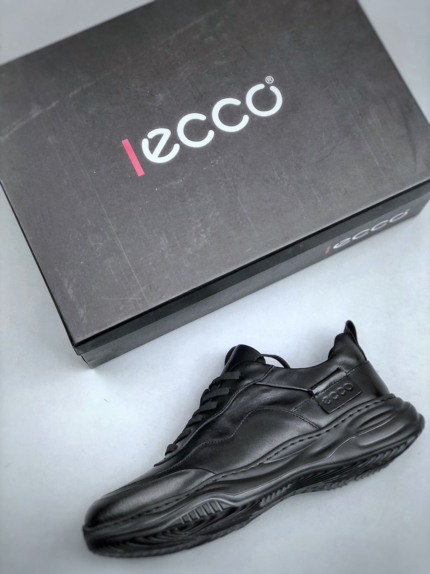 300 ECCO爱步跑步鞋百搭舒适 秋冬新款厚底休闲运动鞋男鞋 518821黑