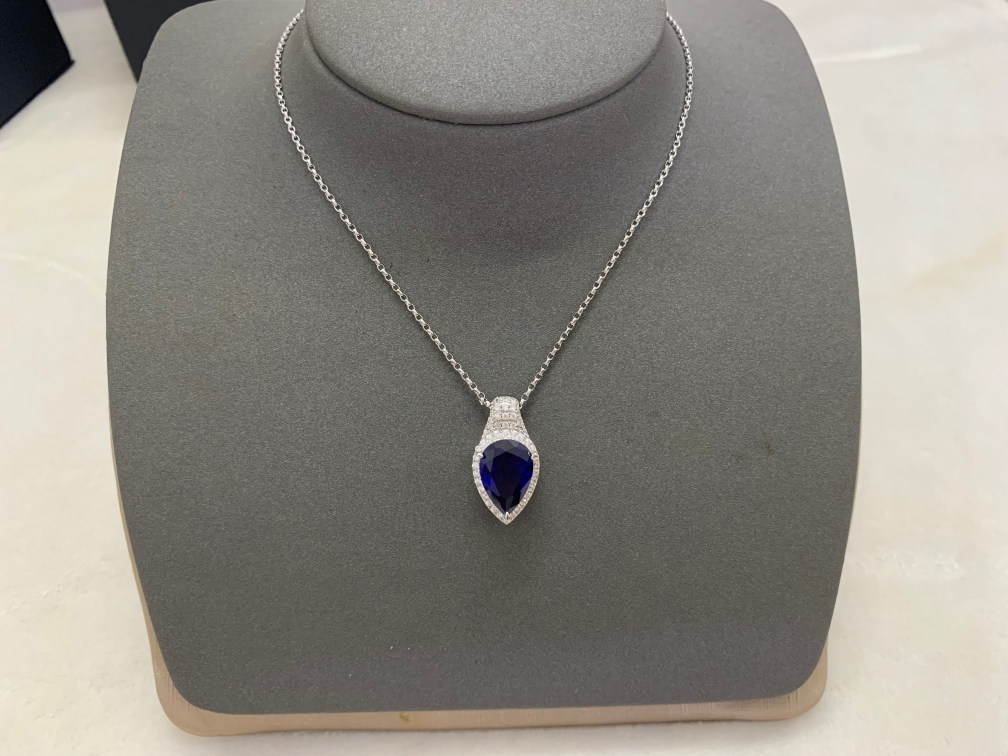 ⭐️[新品]⭐️APM蓝色梨形可调节项链情侣设计感个性精致吊坠