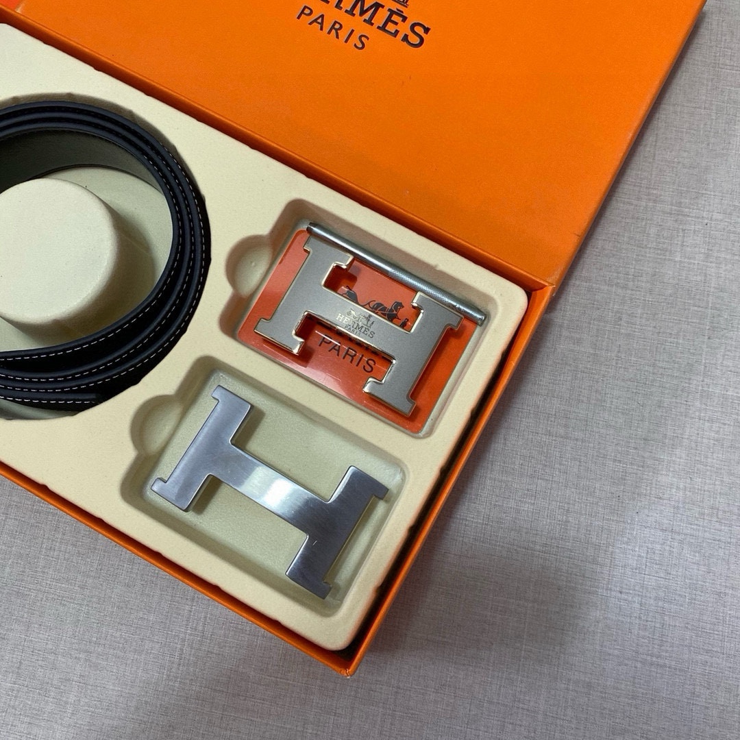 Hermès leather belt and bag gift set, shown in the complete original source image set. 4