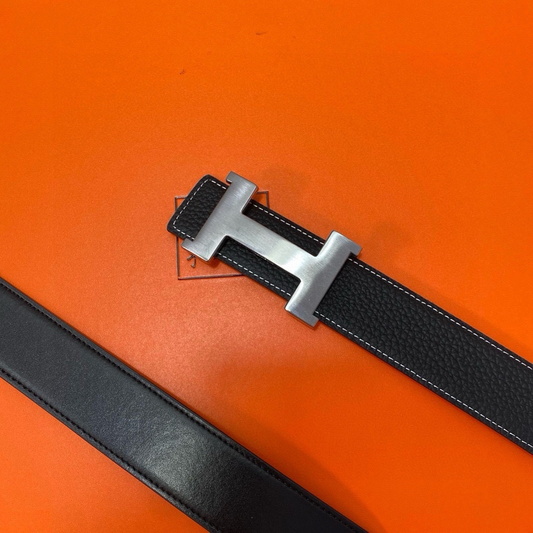 Hermès leather belt and bag gift set, shown in the complete original source image set. 6