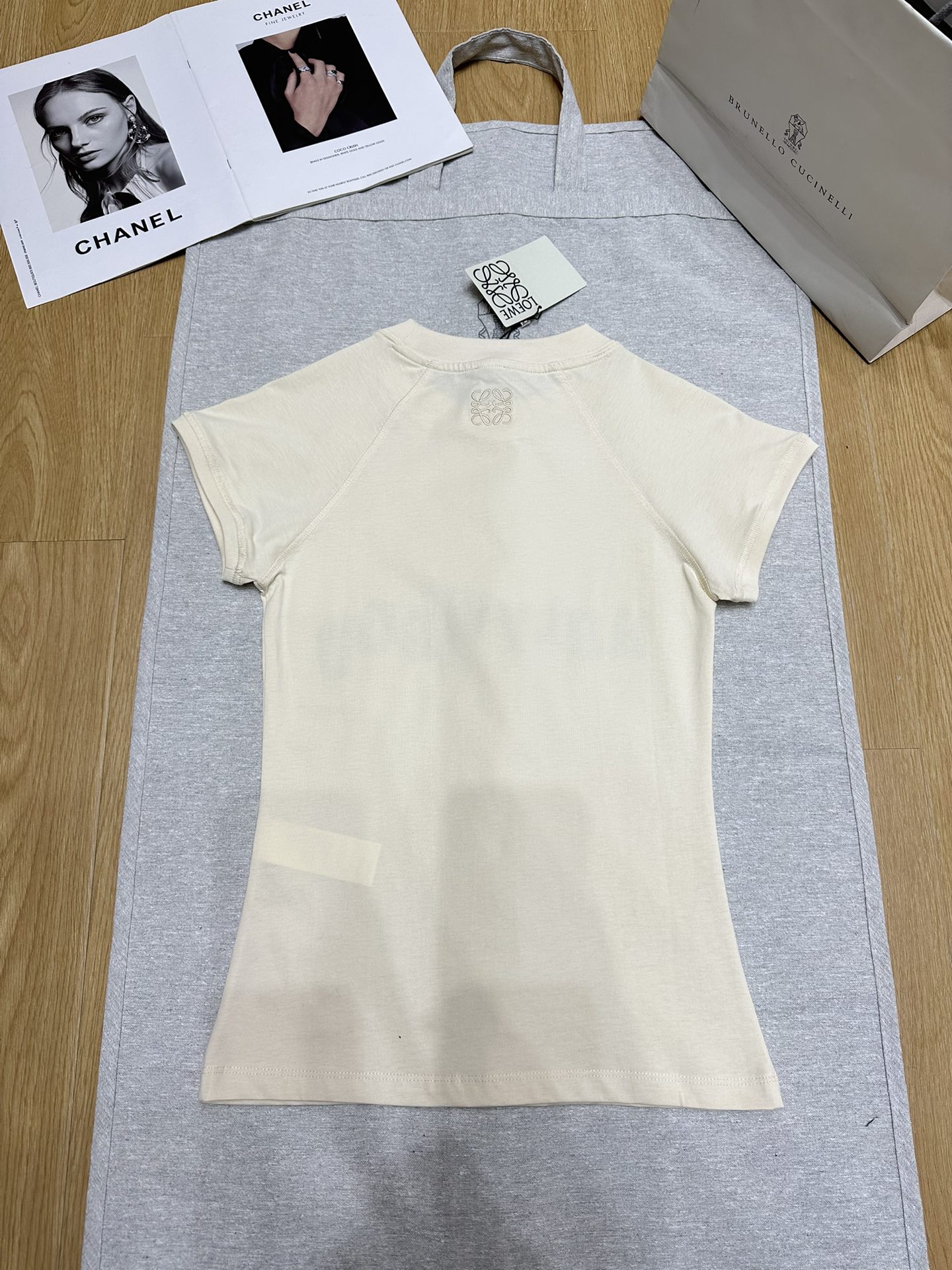 LW 25Ss Women's Short Sleeve T-Shirt with Hollywood Letter Print 9 i1738857112 339 0