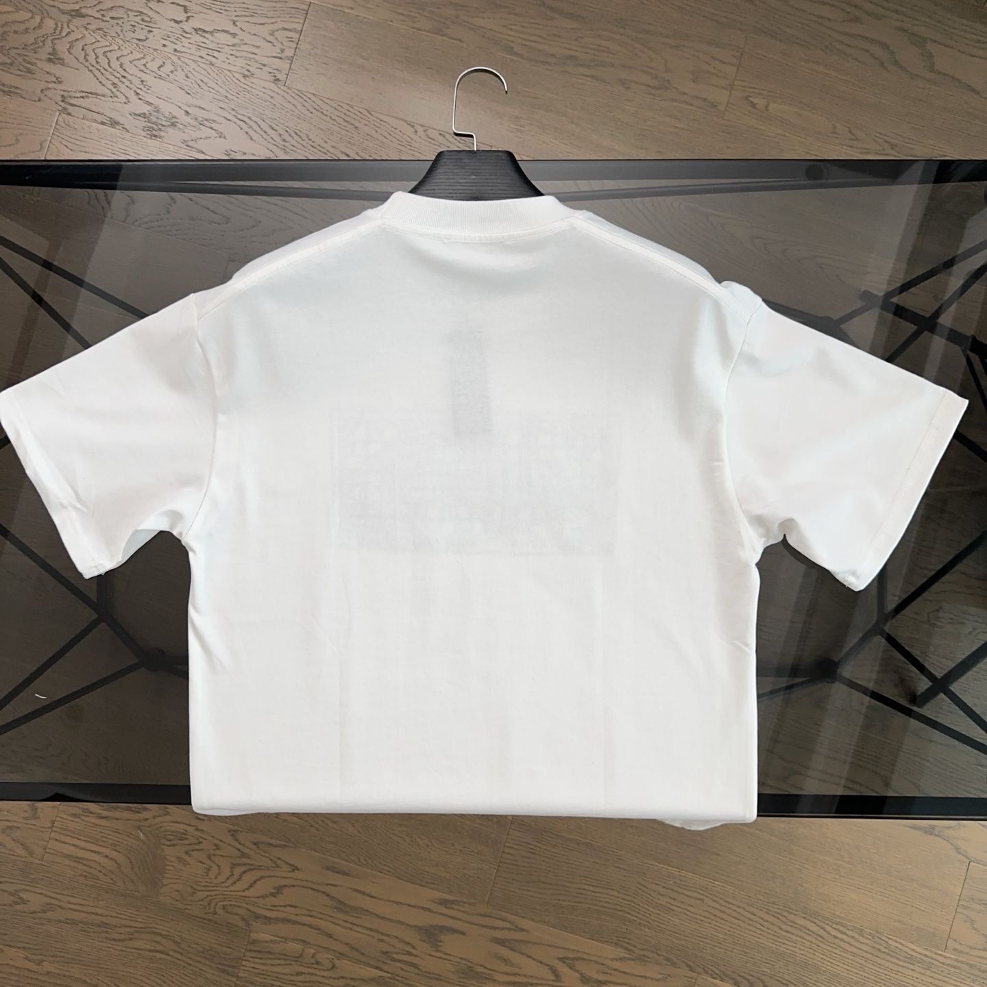 Prada Camiseta de Manga Corta con Logo Estampado para Hombre 5 i1749363082470 2338 0 2