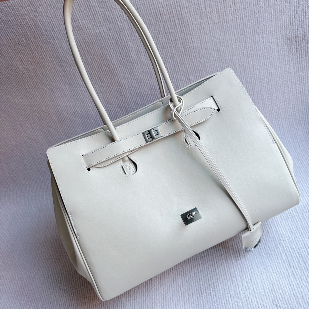 Balenciaga bag [Balenciaga Purchasing Level] — photo 3
