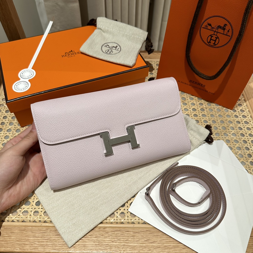 Hermès Handmade Constance Constance to go, fantasy purple, palm print leather, silver buckle WOC series