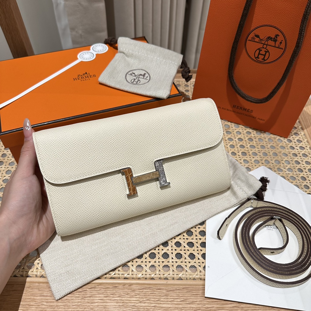 Hermès Handmade Constance Constance to go, cream white, palm print leather, lizard crocodile stitching silver buckle WOC series