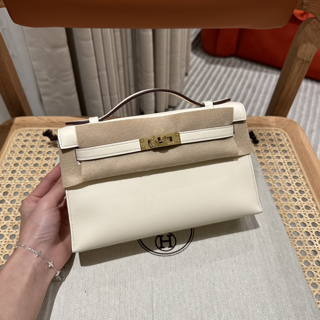 Hermès Style:Kelly Pochette