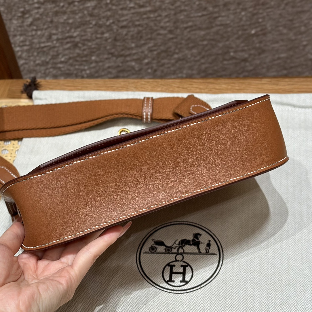 Hermès Mini Jypsiere 23cm Gold Brown Swift Leather Gold Hardware 10 i1714916777 9961 8