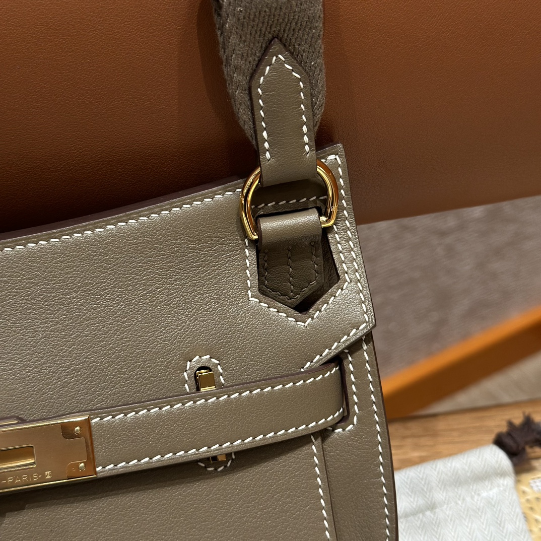 Hermes Jypsiere Mini 23cm Swift Leather Shoulder Bag - Elephant Grey 5 i1714916937 2208 7