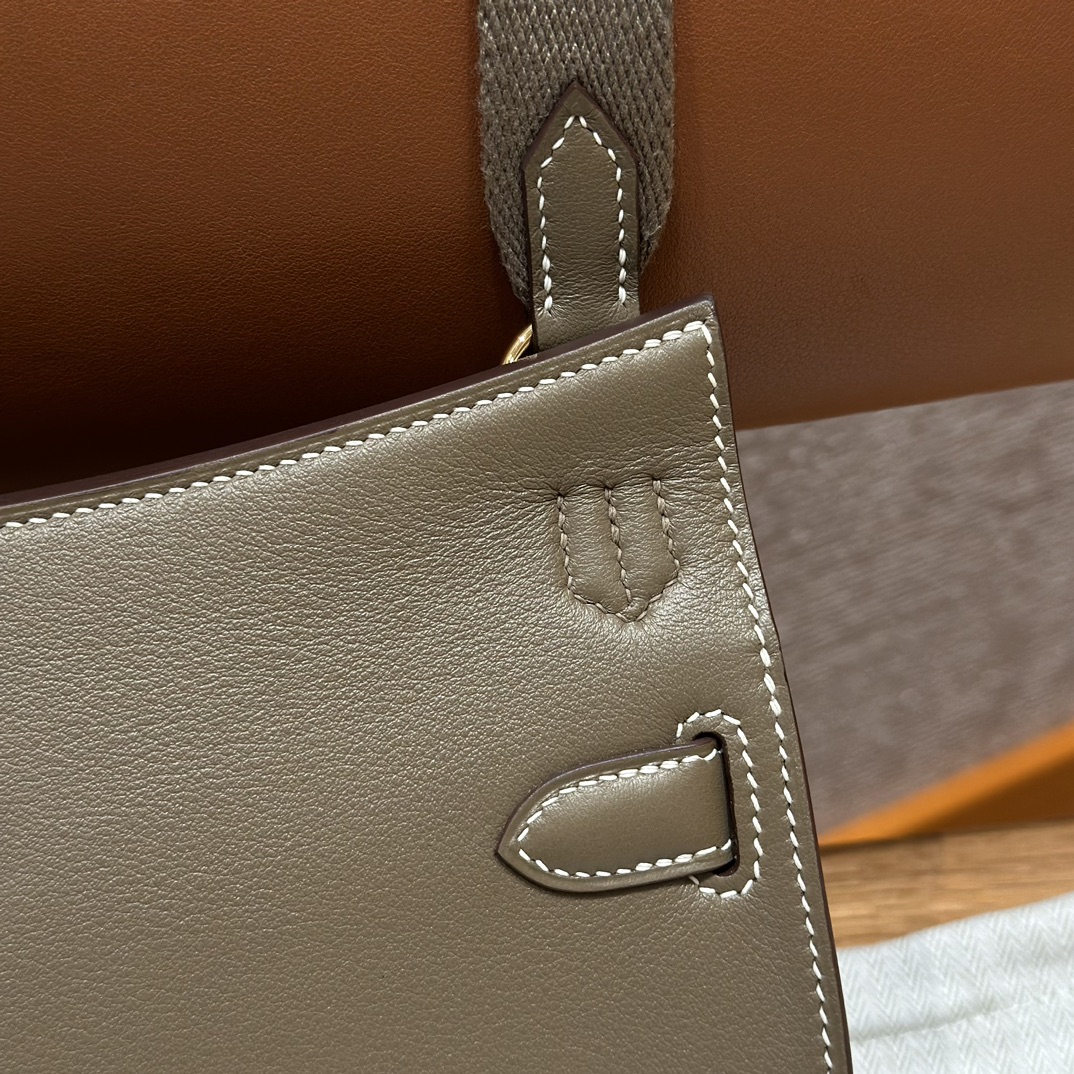 Hermes Jypsiere Mini 23cm Swift Leather Shoulder Bag - Elephant Grey 7 i1714916937 4660 3