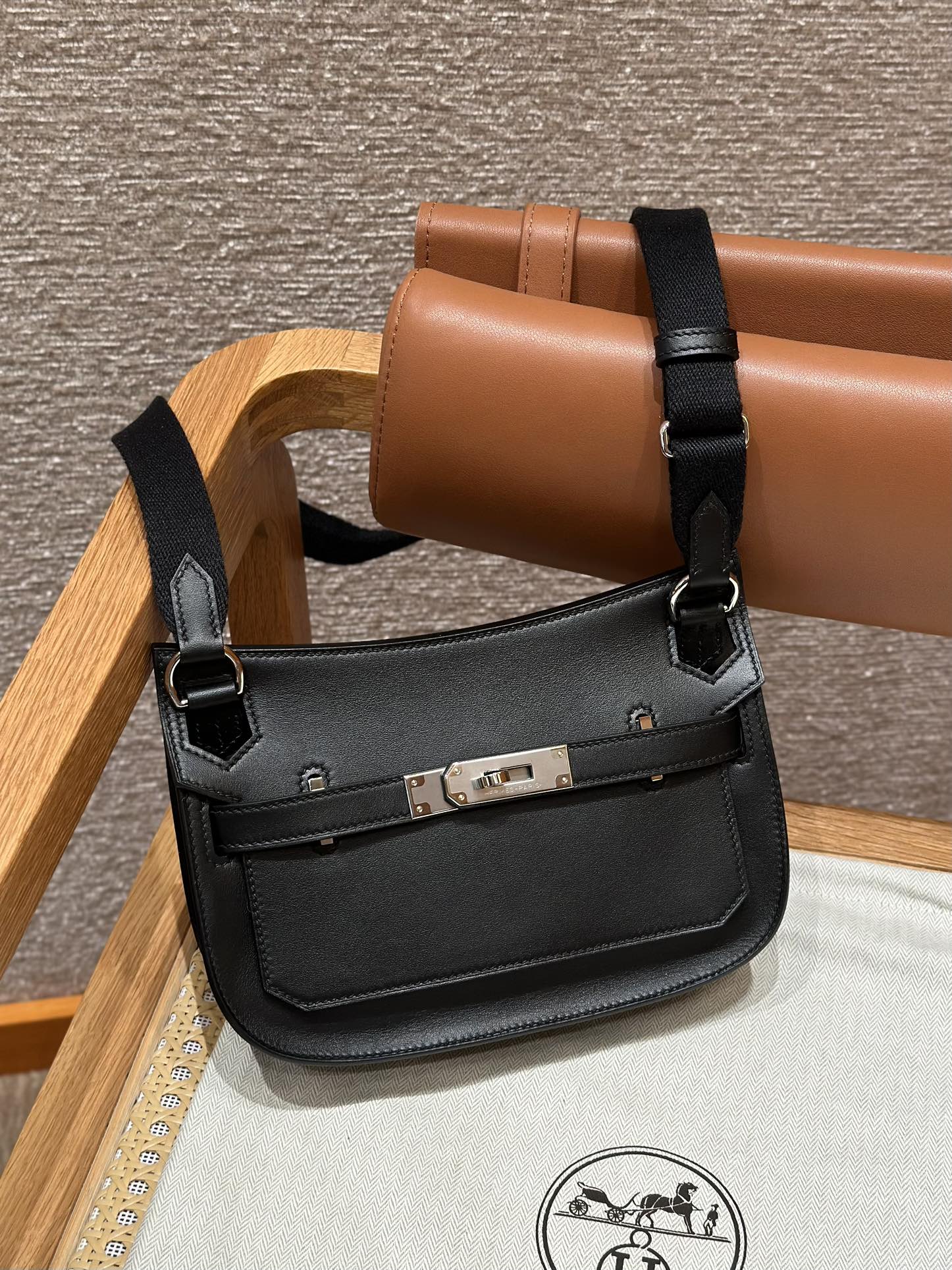 Mini Jypsiere 23cm Black Swift Leather Silver Buckle Crossbody Bag 1 i1714917188 1874 6