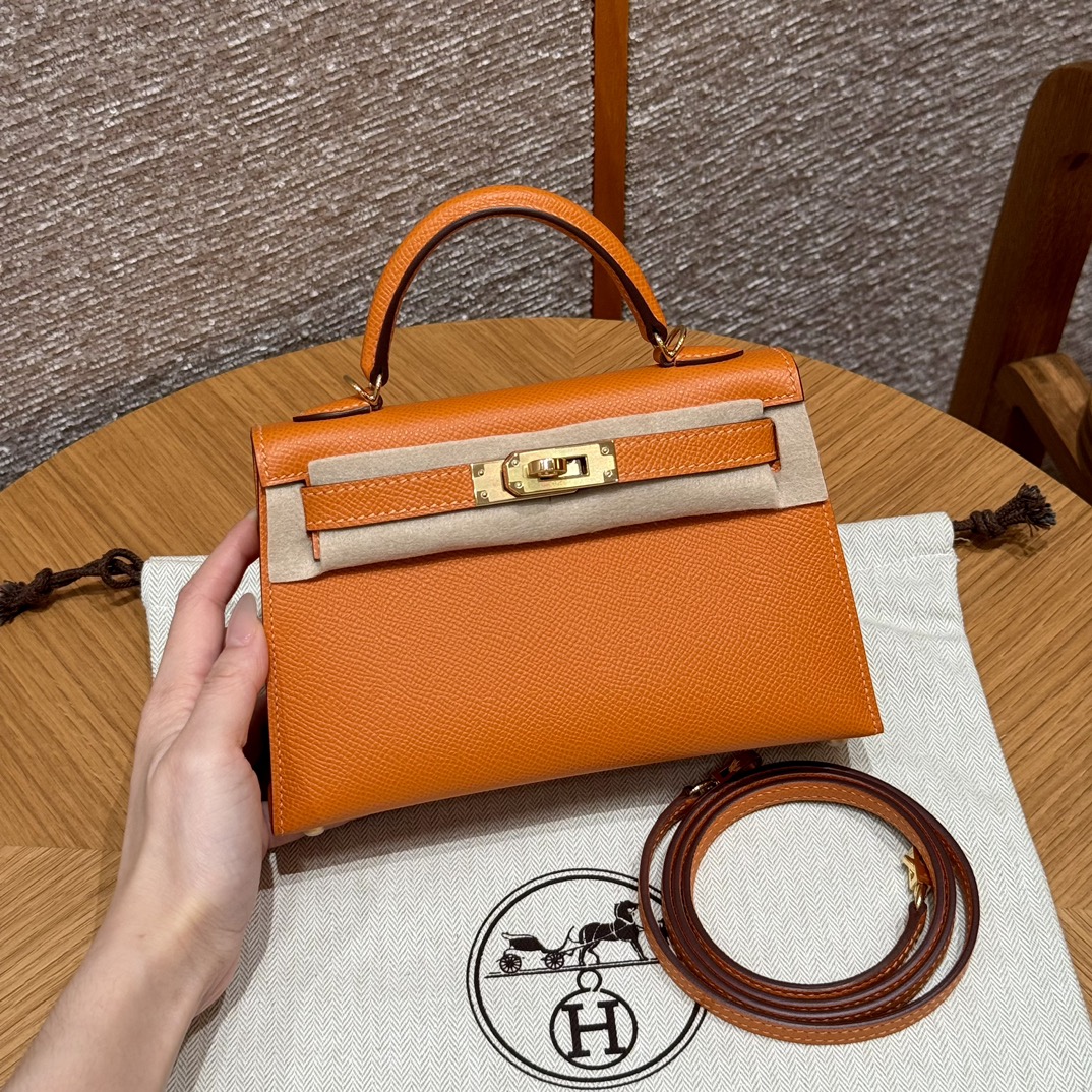 NO:852308,Kelly 19cm second generation, orange, original cowhide leather palm print imported from France, gold buckle, high-end fully handmade exclusive customization, hand-made nails, hand-engraved hardware, stainless steel diode 18k hardware, Hermes, hermes, cowhide, Hermes,19860909Kelly 19cm二代,橙色,法国进口原厂牛皮掌纹,金扣,高级全手工专属定制纯手工手打钉,手刻五金,精钢电渡18k五金,爱马仕,hermes,cowhide,Hermes,,Bag