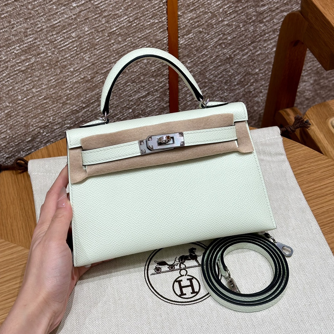 NO:852213,Kelly 19cm second generation, bubble green, original cowhide leather palmprint imported from France, silver buckle, high-end handmade exclusive customization, hand-made nails, hand-engraved hardware, stainless steel diode 18k hardware, Hermes, hermes, cowhide, Hermes,19860909Kelly 19cm二代,气泡绿,法国进口原厂牛皮掌纹,银扣,高级全手工专属定制纯手工手打钉,手刻五金,精钢电渡18k五金,爱马仕,hermes,cowhide,Hermes,,Bag