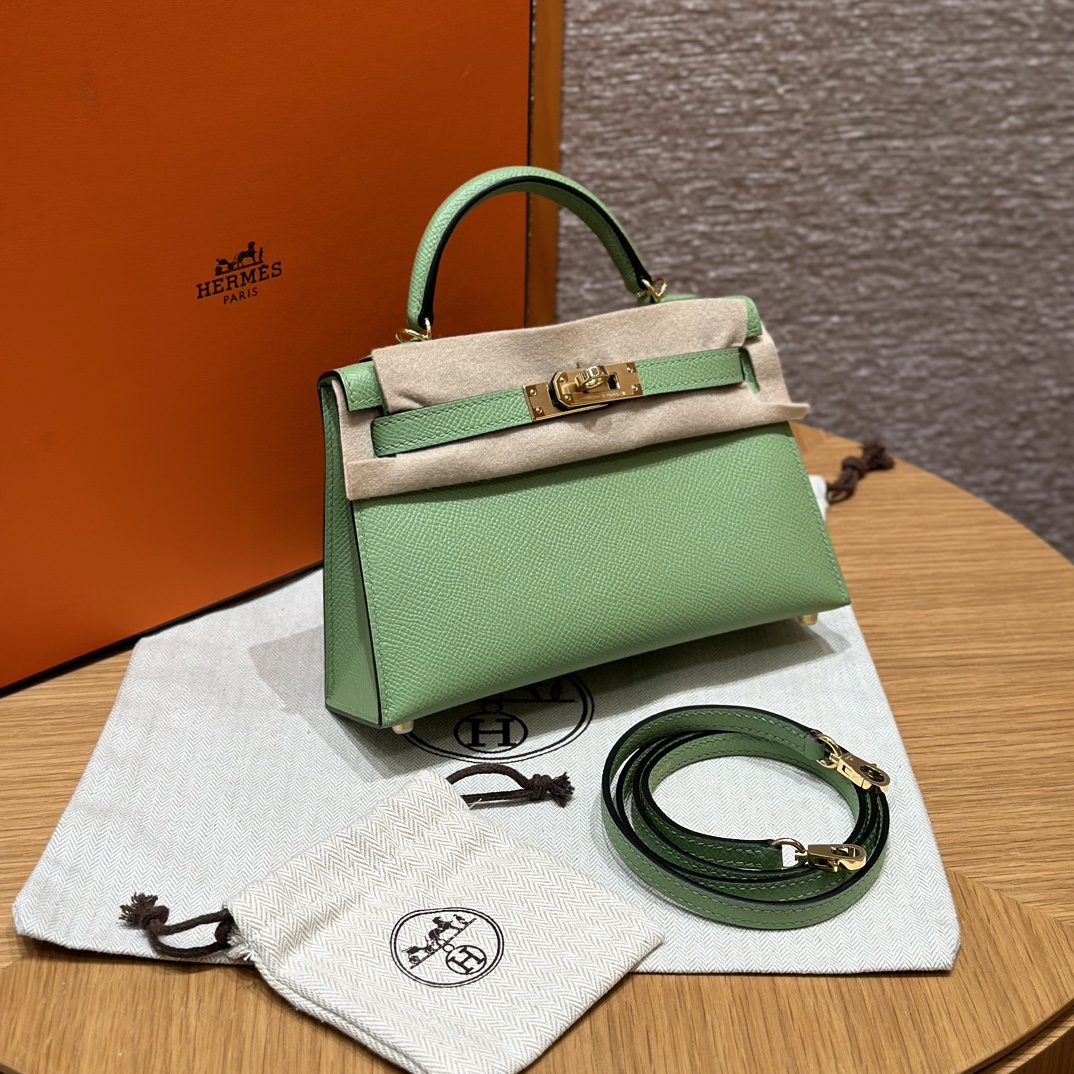 NO:852178,Kelly 19cm second generation, avocado green, original cowhide leather palm print imported from France, gold buckle, high-end hand-made exclusive custom-made hand-made nails, hand-engraved hardware, stainless steel diode 18k hardware, Hermes, hermes, cowhide, Hermes,19860909Kelly 19cm二代,牛油果绿,法国进口原厂牛皮掌纹,金扣,高级全手工专属定制纯手工手打钉,手刻五金,精钢电渡18k五金,爱马仕,hermes,cowhide,Hermes,,Bag